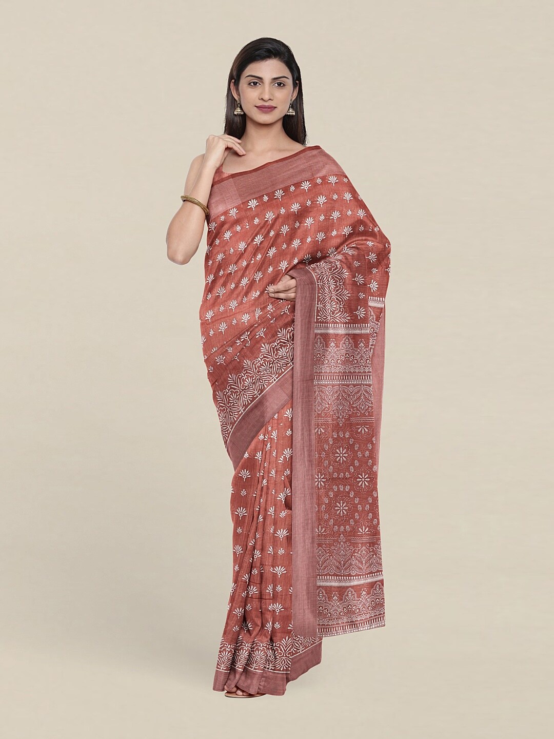 

Pothys Brown & White Floral Printed Saree