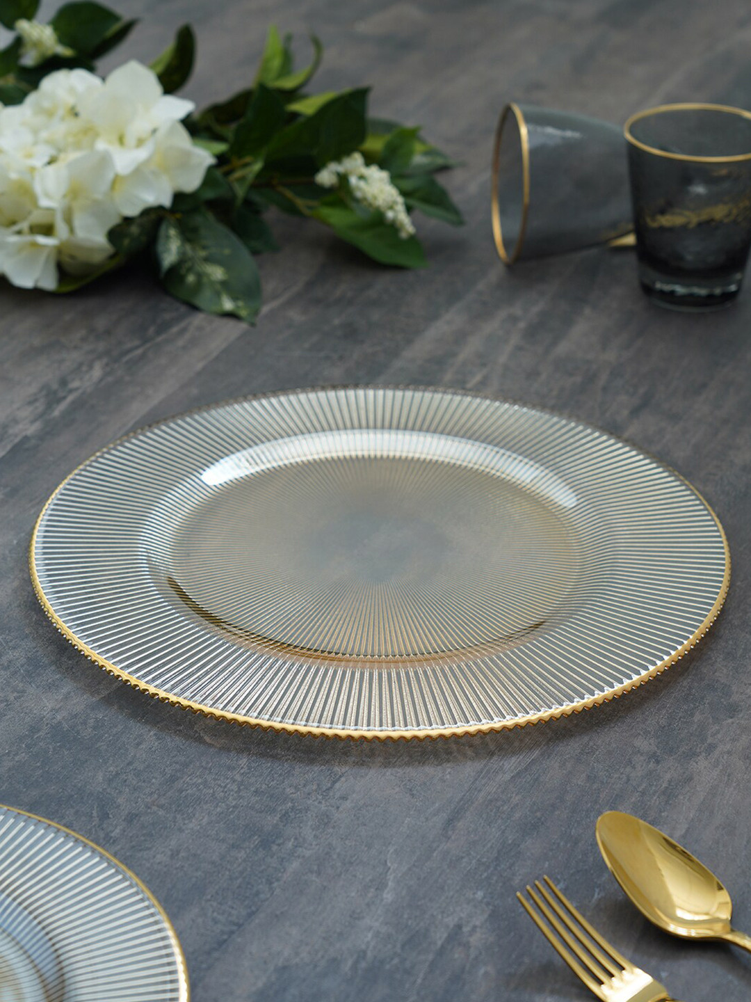 

Pure Home and Living Brown & Gold Textured Glass Glossy Plate
