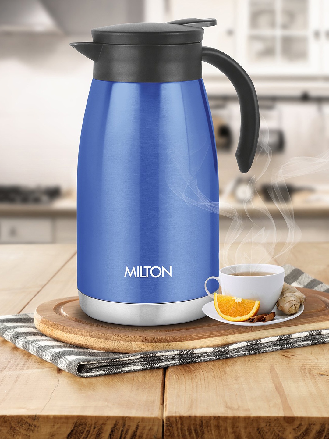 

Milton Blue Bistro 1100 Thermo-Steel 24 Hours Hot and Cold Carafe 1000 ml