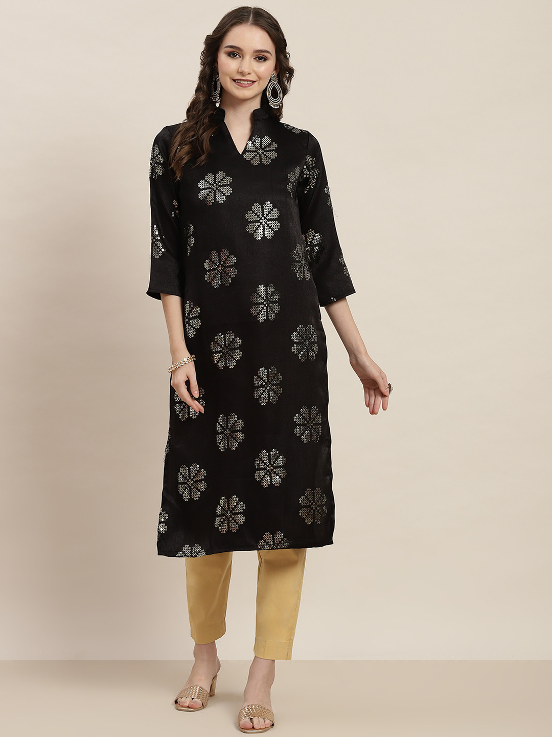 

Tikhi Imli Women Black Sequinned Kurta