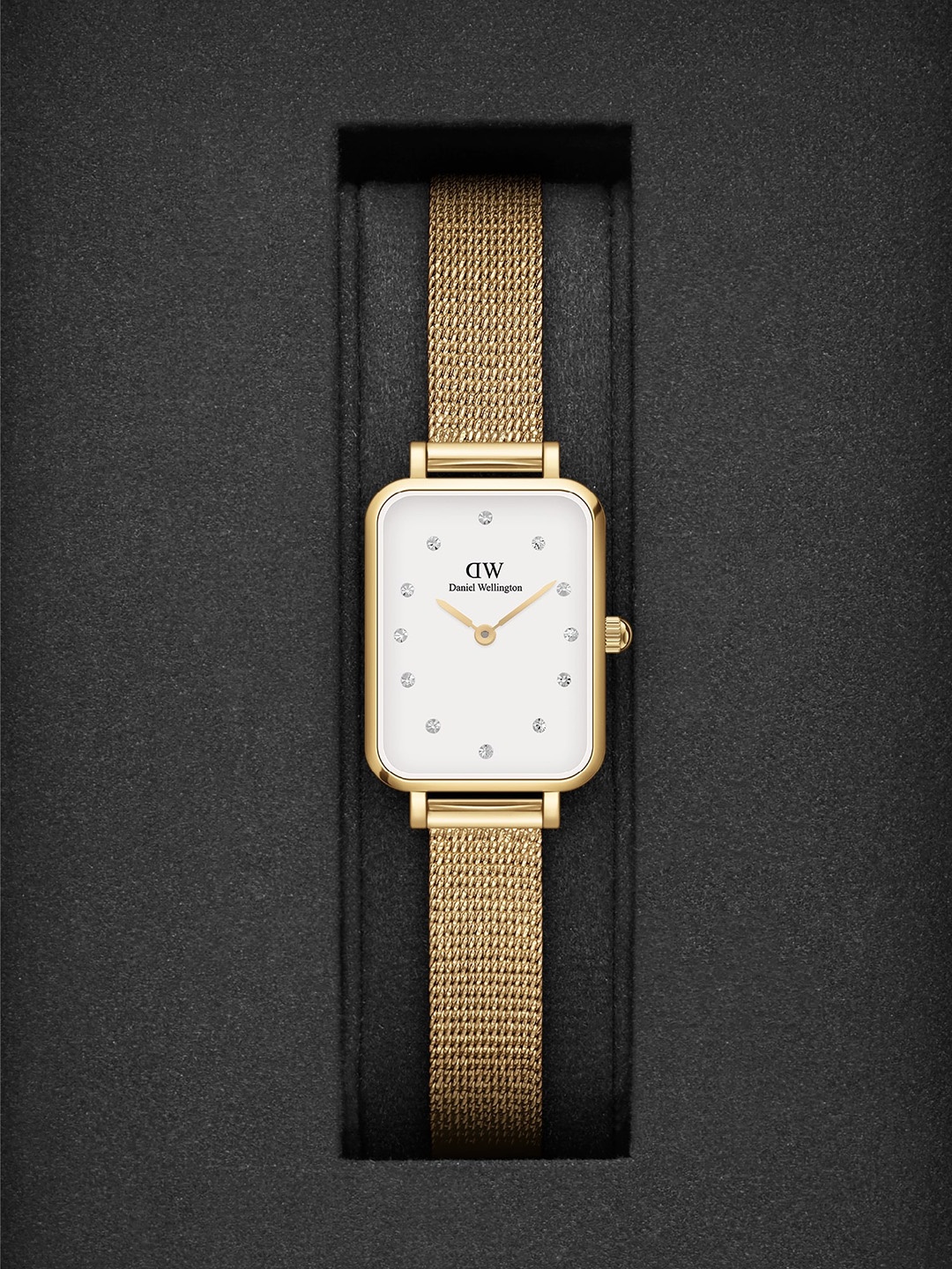 

Daniel Wellington Women Quadro Pressed Evergold Lumine Square Analogue Watch- DW00100599, Gold