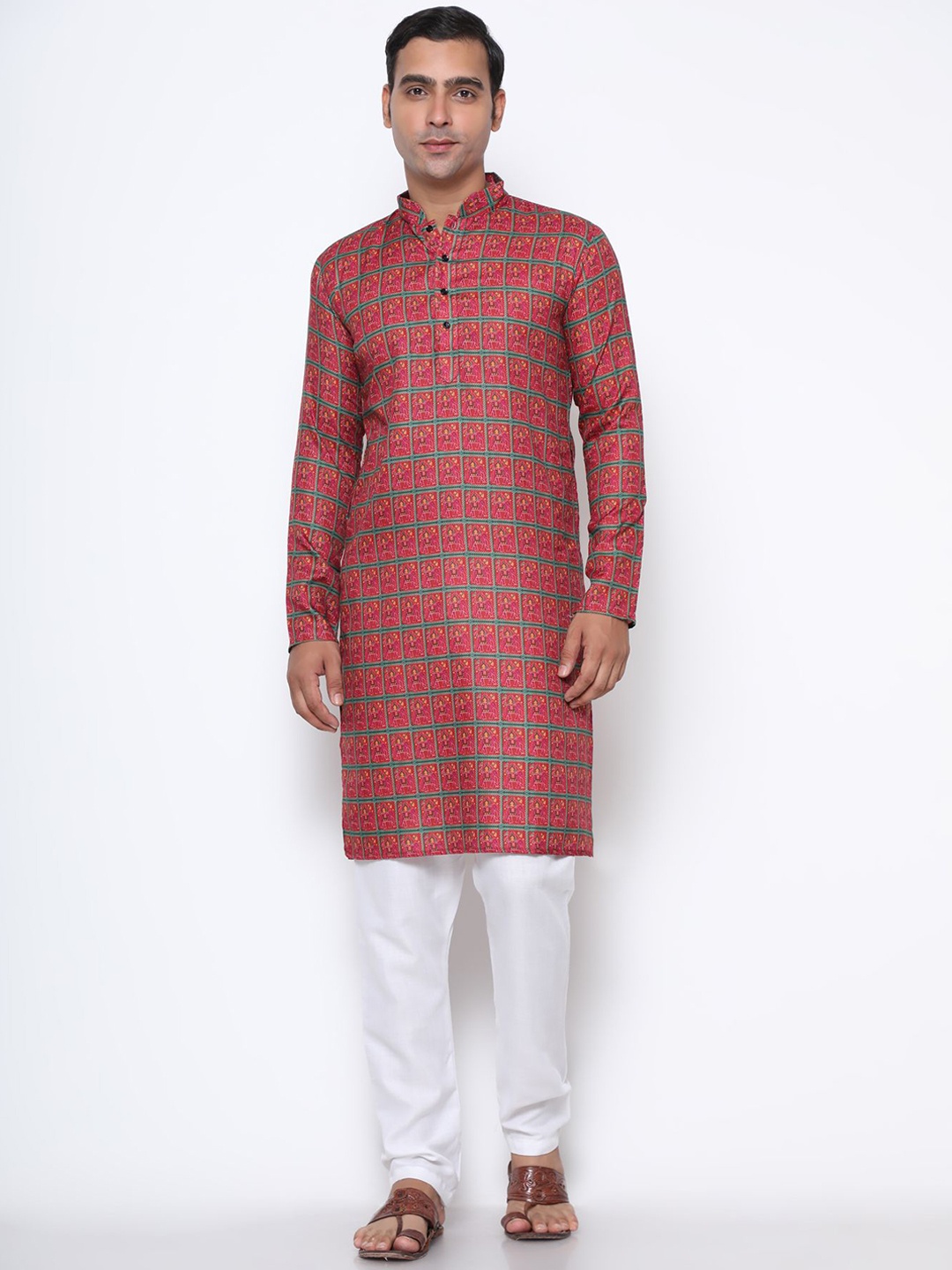 

Phenav Men Red Ethnic Motifs Thread Work Khadi Kurta