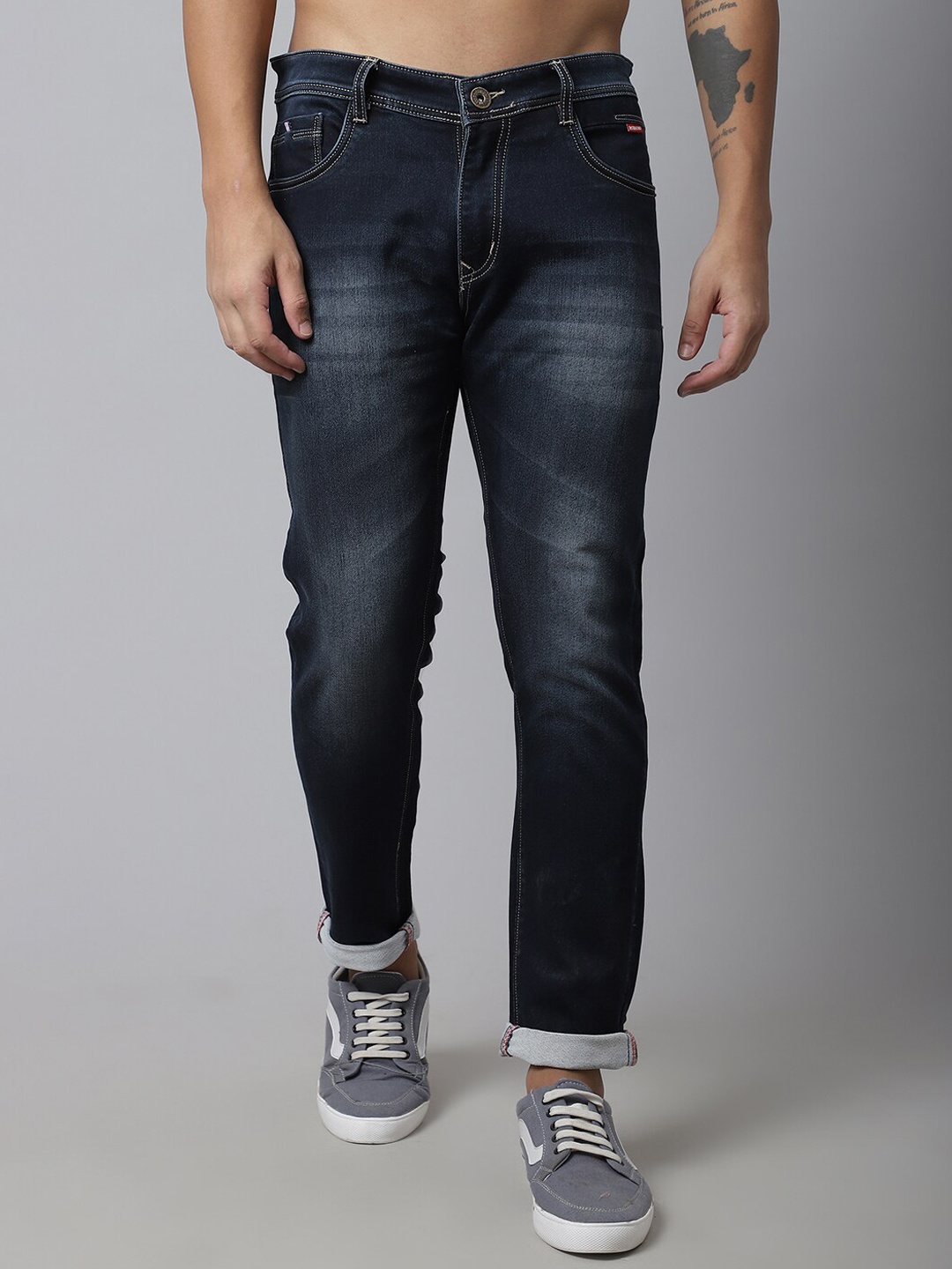 

Rodamo Men Blue Slim Fit Heavy Fade Stretchable Jeans