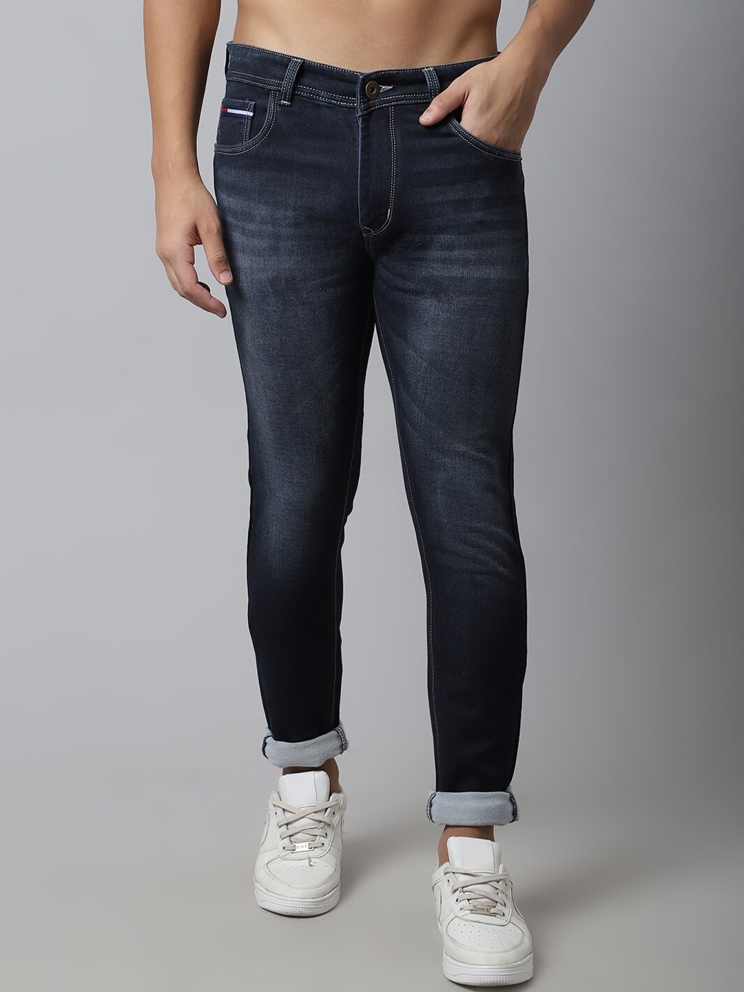 

Rodamo Men Blue Slim Fit Light Fade Stretchable Jeans