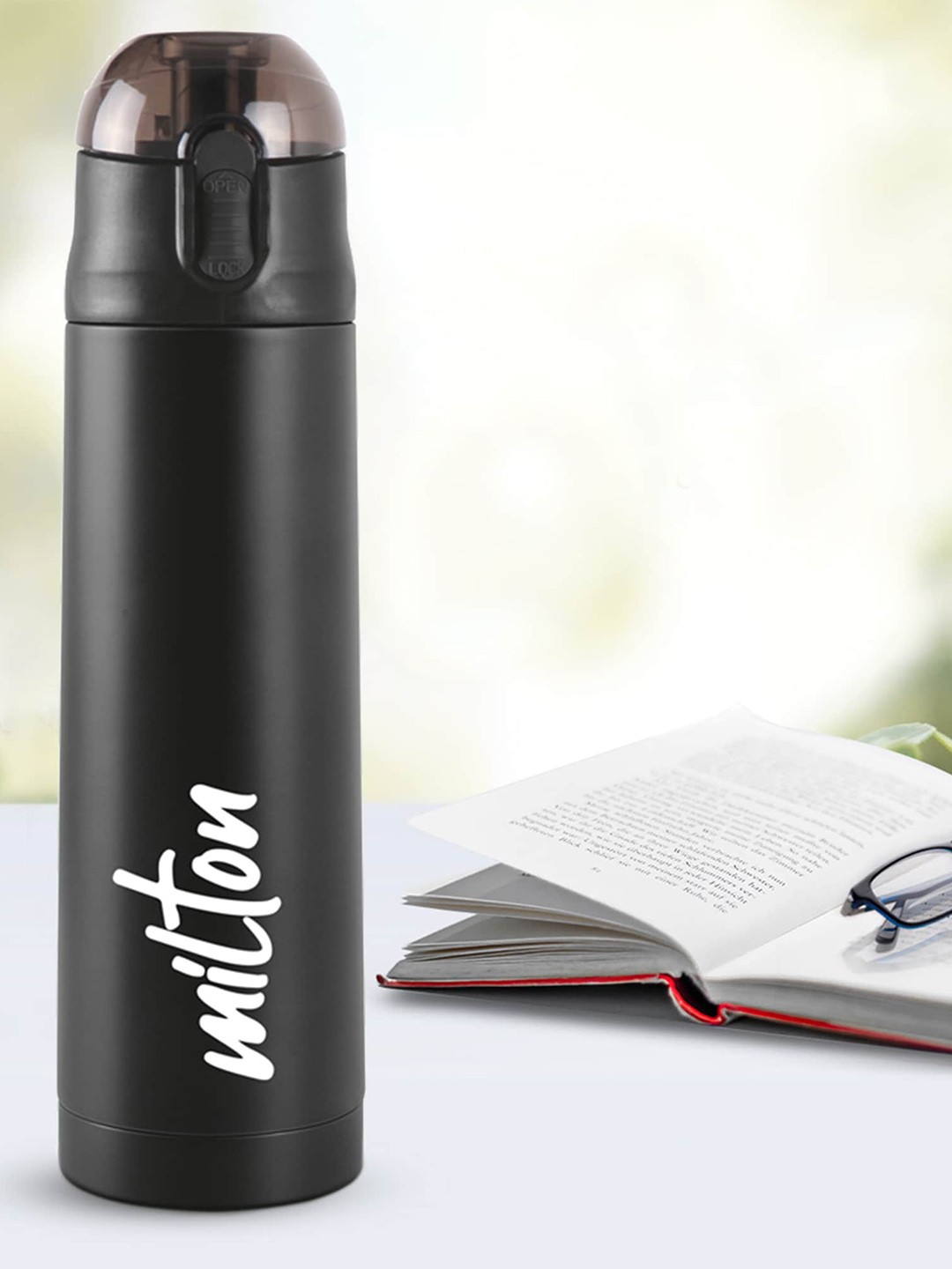

Milton Black New Crown 900 Thermosteel 24 Hours Hot & Cold Bottle 750 ml