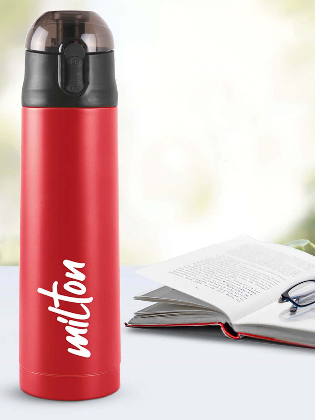 

Milton Red New Crown 900 Thermosteel 24 Hours Hot and Cold Bottle 750 ml