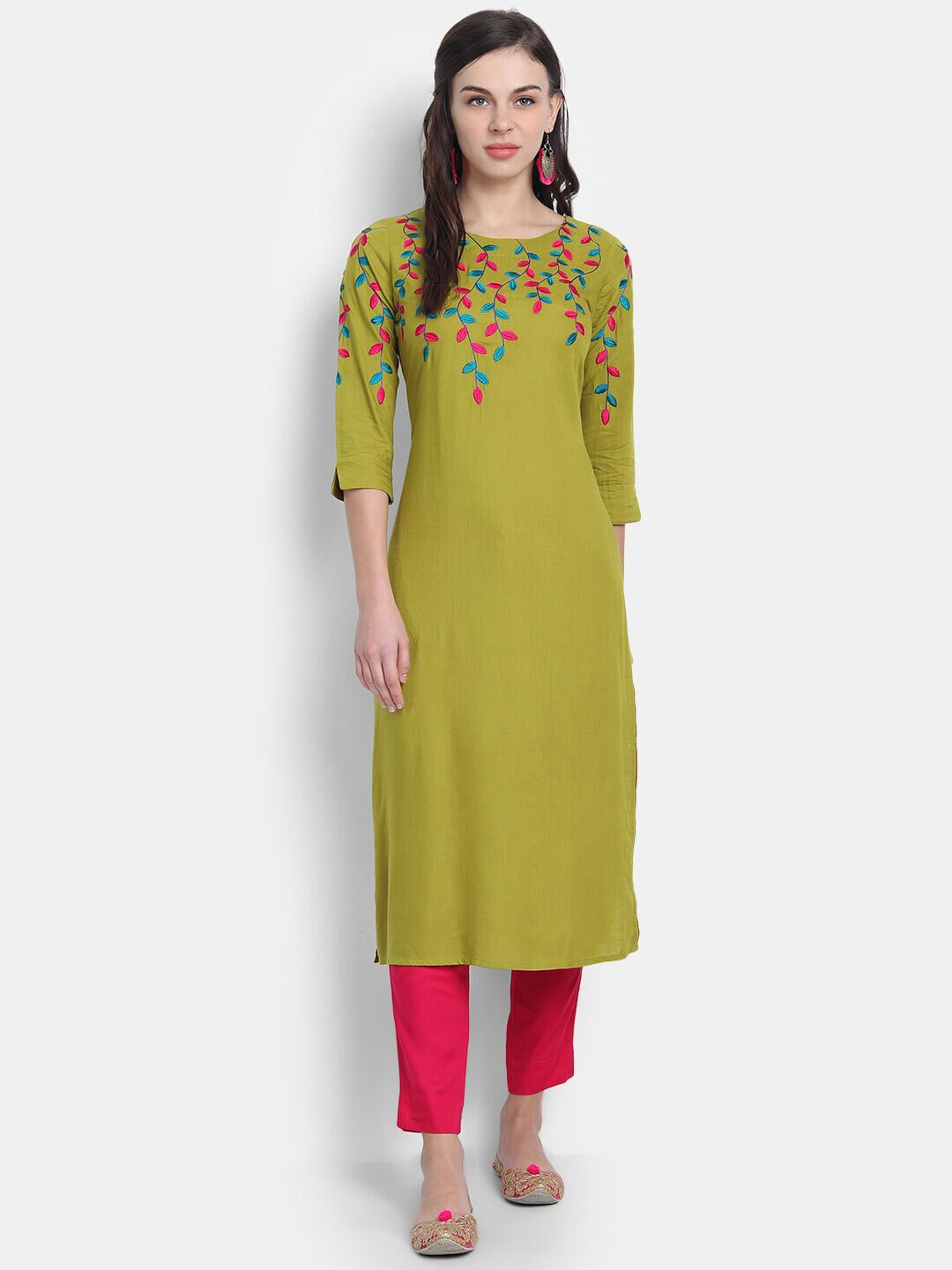 

fabGLOBAL Women Floral Embroidered Thread Work Kurta, Green