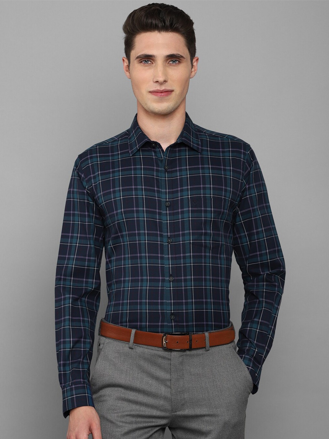 

Allen Solly Men Slim Fit Tartan Checked Pure Cotton Formal Shirt, Navy blue