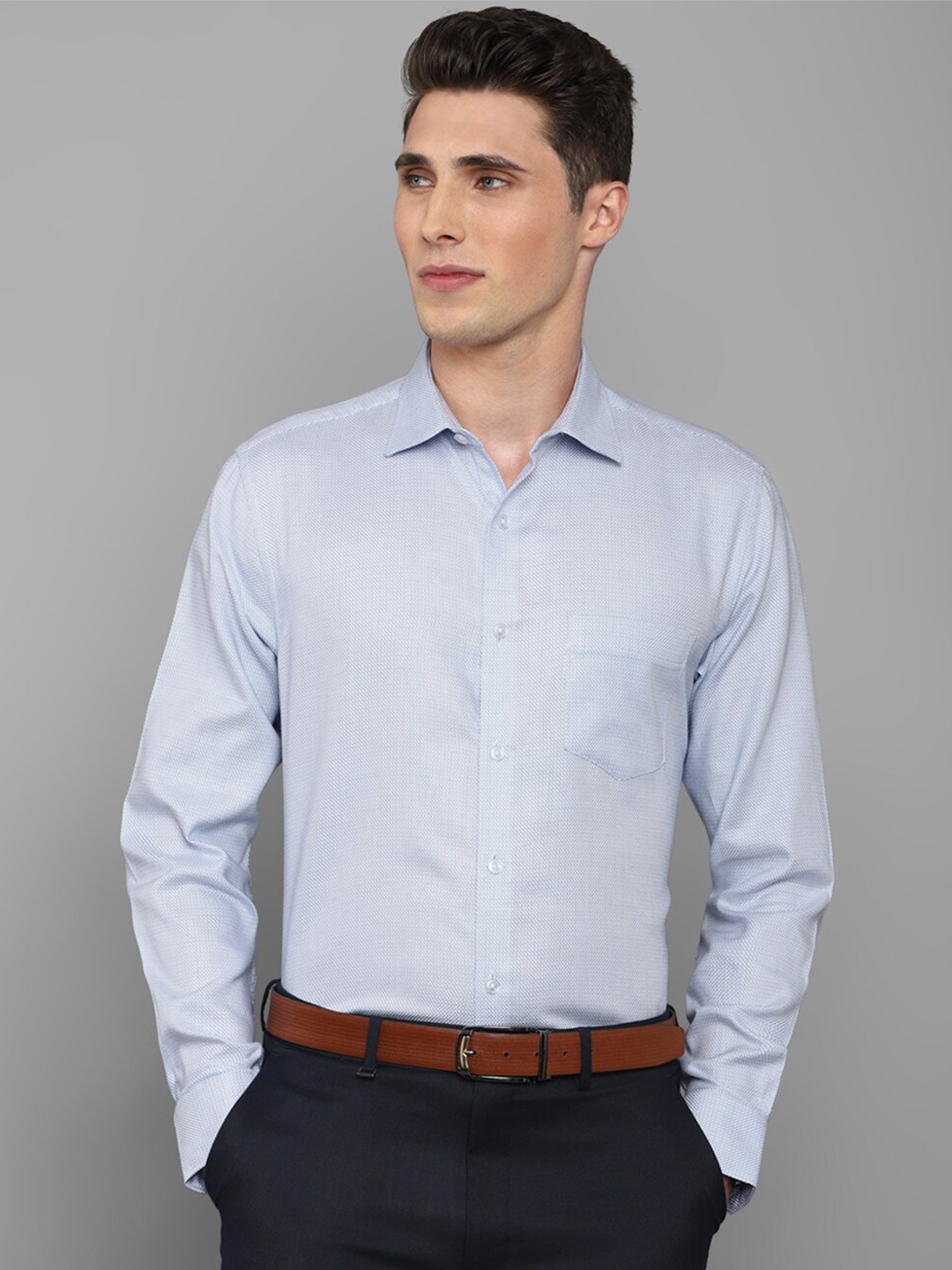 

Allen Solly Men Slim Fit Pure Cotton Formal Shirt, Blue