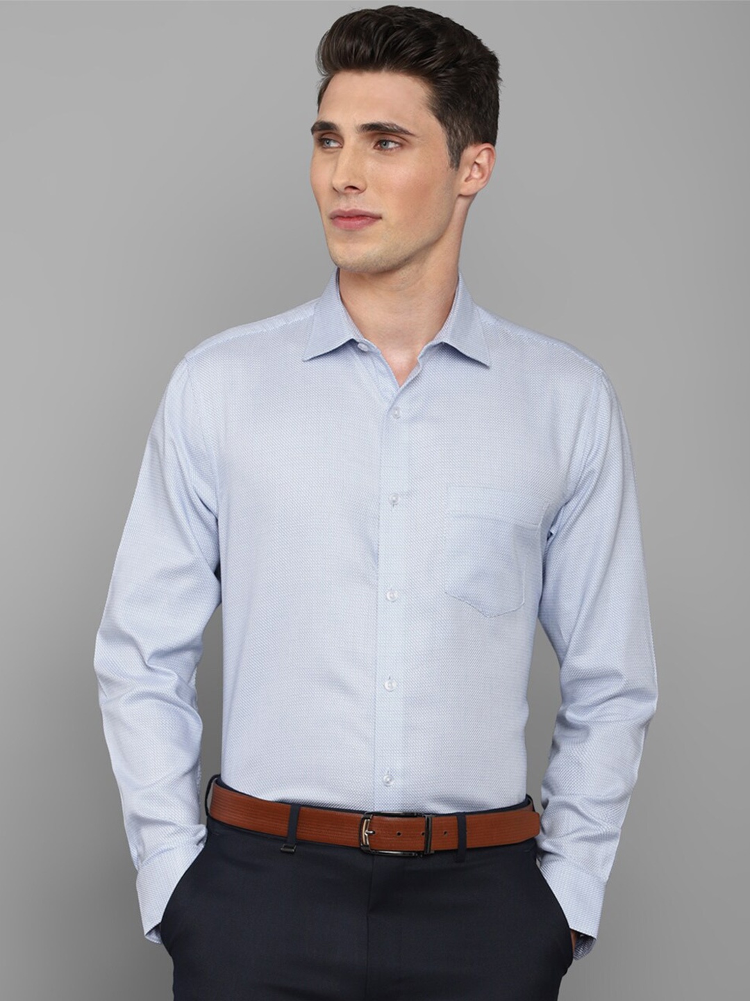 

Allen Solly Men Slim Fit Pure Cotton Formal Shirt, Blue