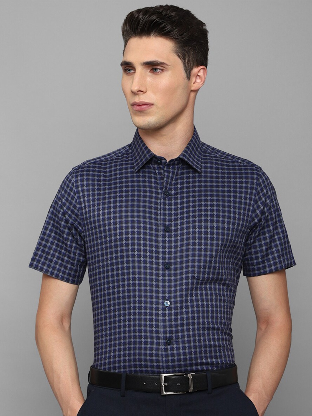 

Louis Philippe Men Slim Fit Checked Formal Shirt, Blue