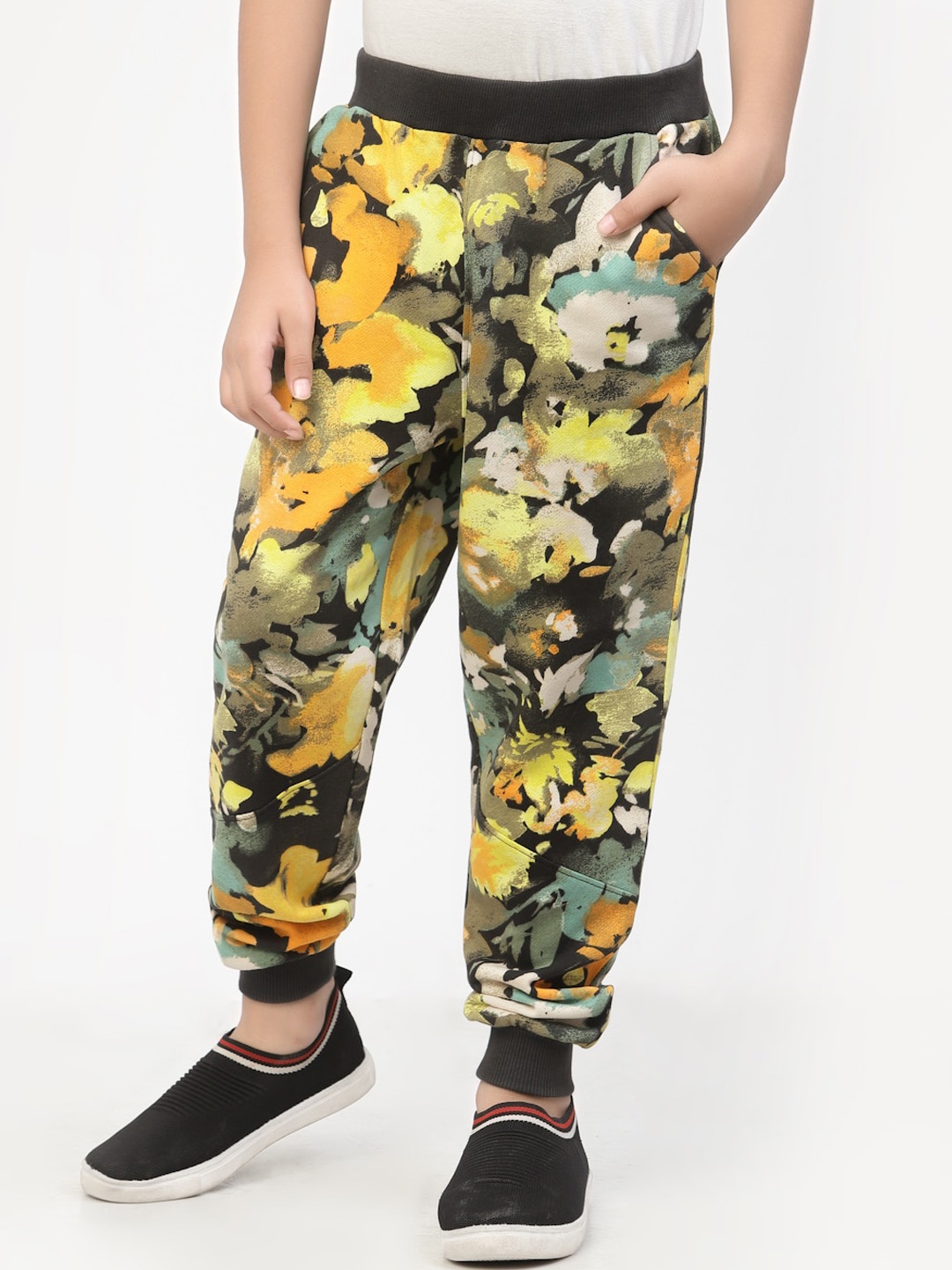 

SPUNKIES Boys Printed Organic Cotton Comfort Fit Joggers, Yellow