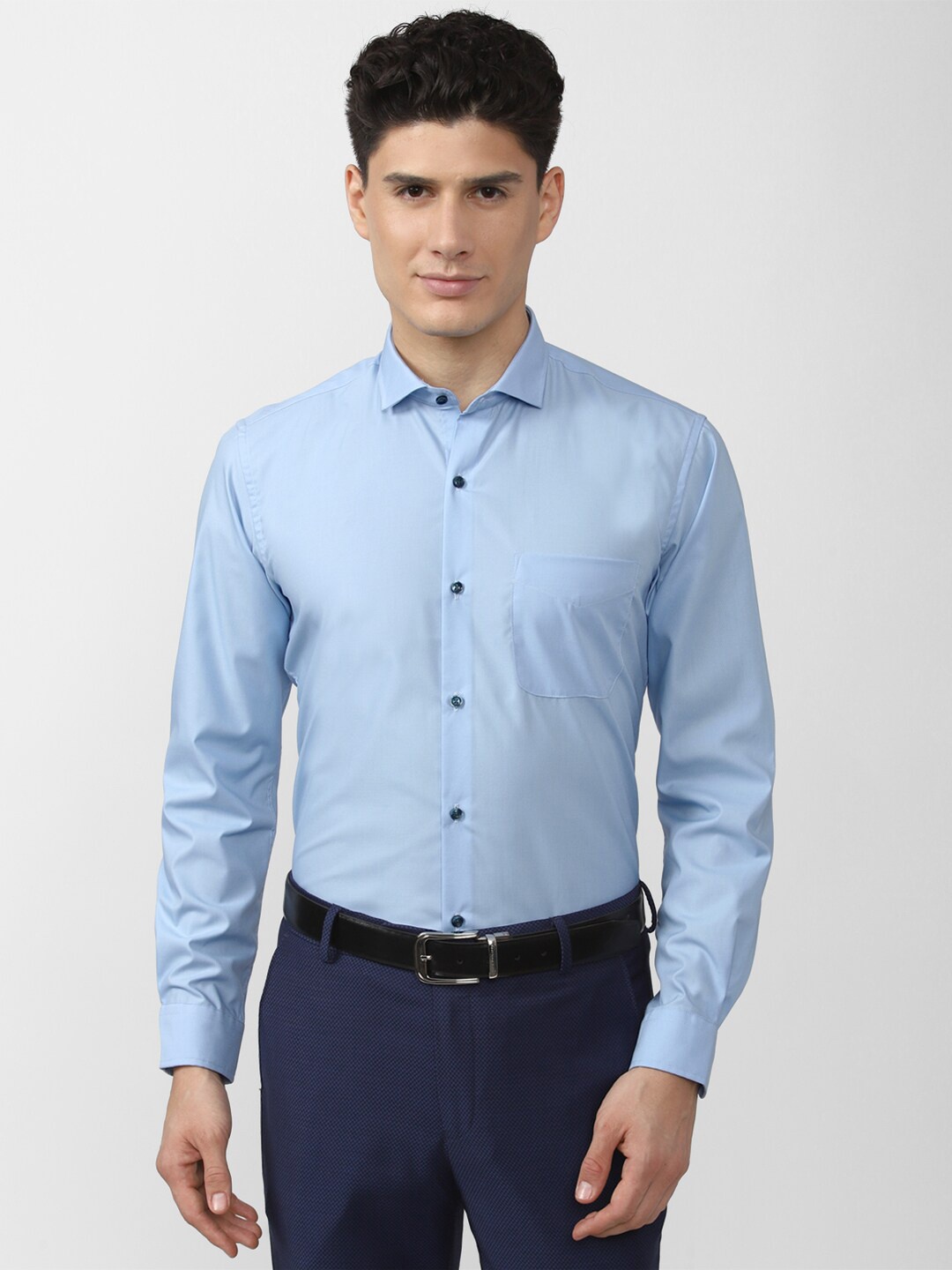 

Peter England Men Solid Formal Shirt, Blue