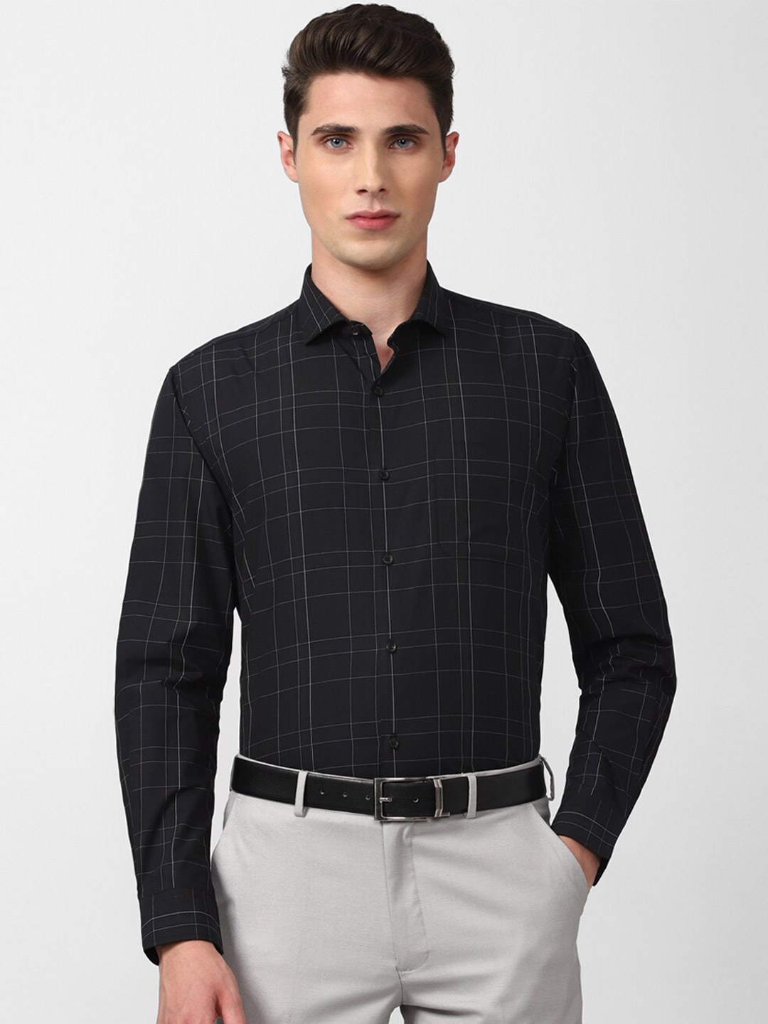 

Peter England Men Windowpane Checked Formal Shirt, Black