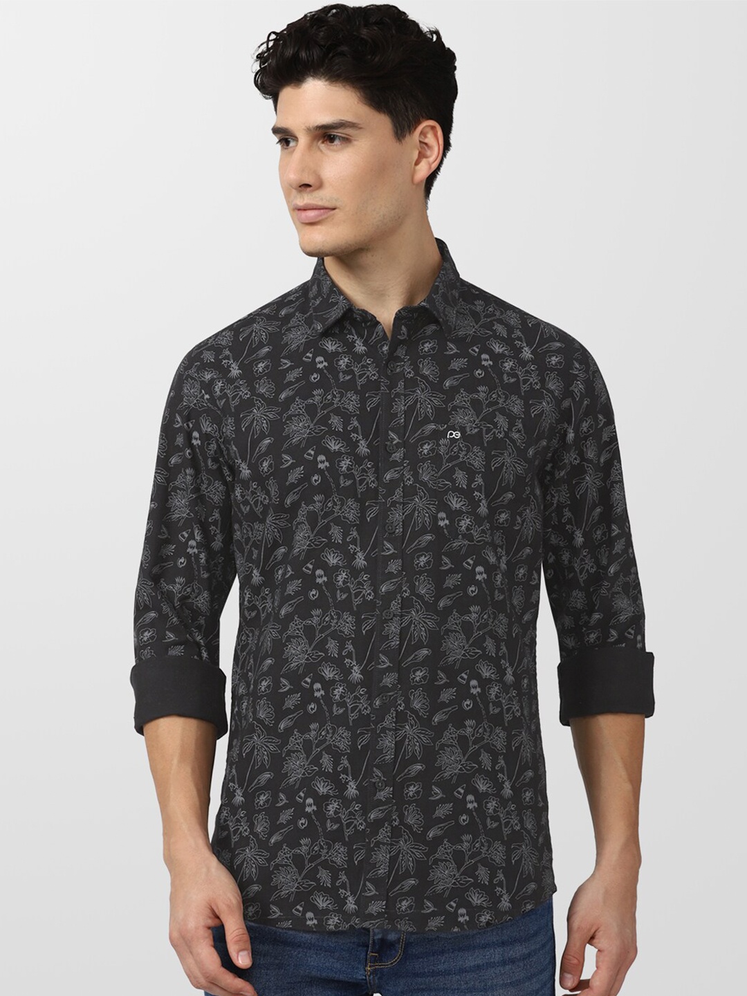

Peter England Casuals Men Slim Fit Floral Printed Cotton Casual Shirt, Black