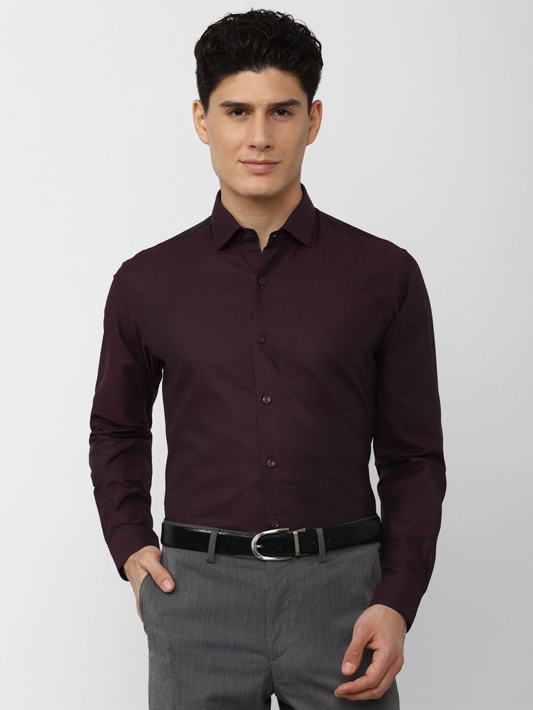 

Peter England Elite Men Self Design Pure Cotton Formal Shirt, Purple