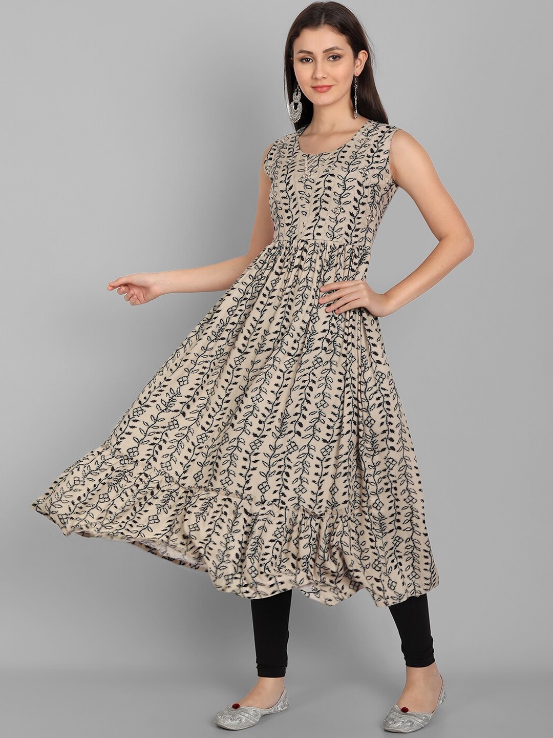 

Pakiza Women Off White Ethnic Motifs Printed Anarkali Kurta