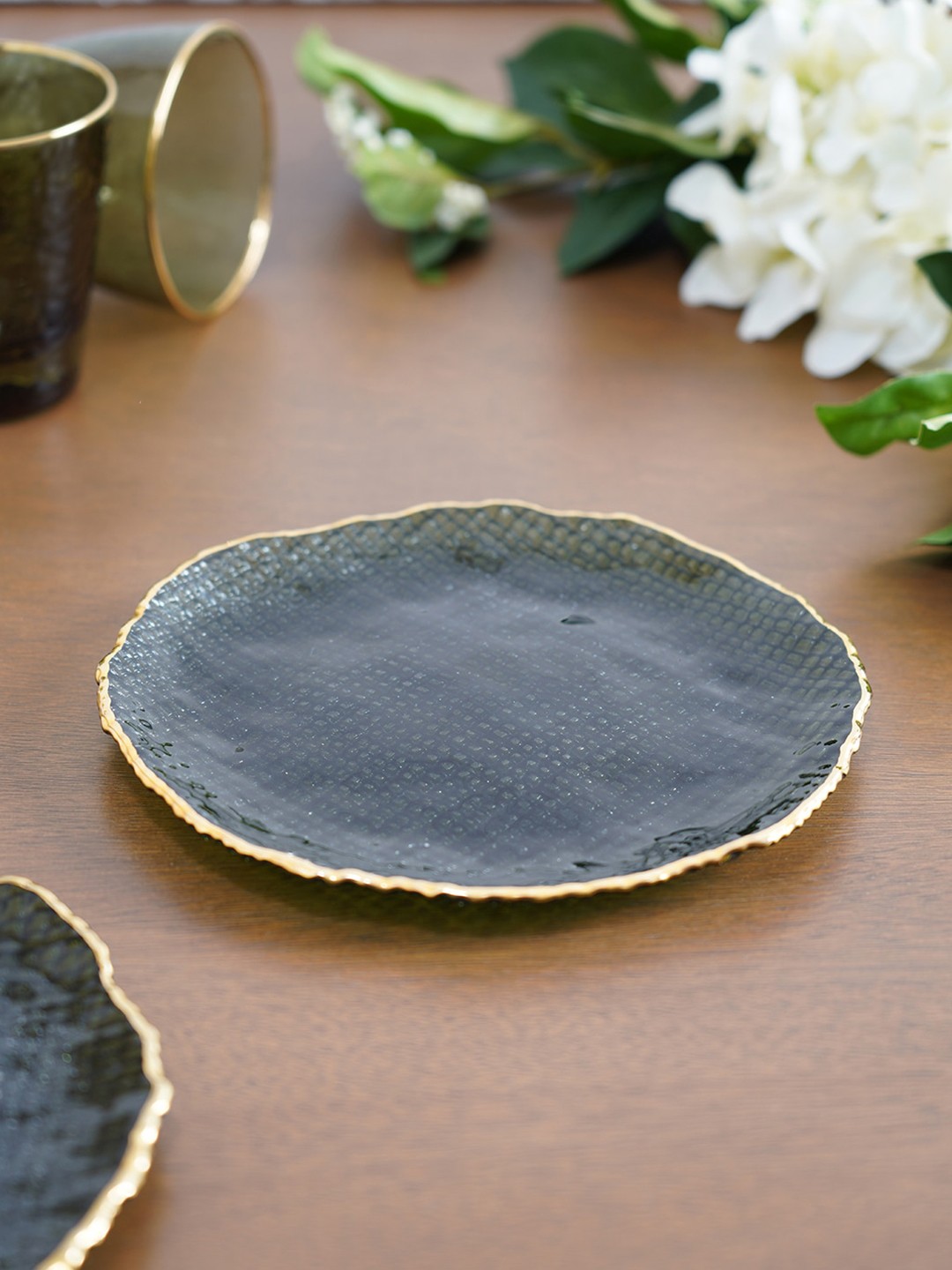 

Pure Home and Living Green & Gold-Toned Printed Glass Glossy Plates