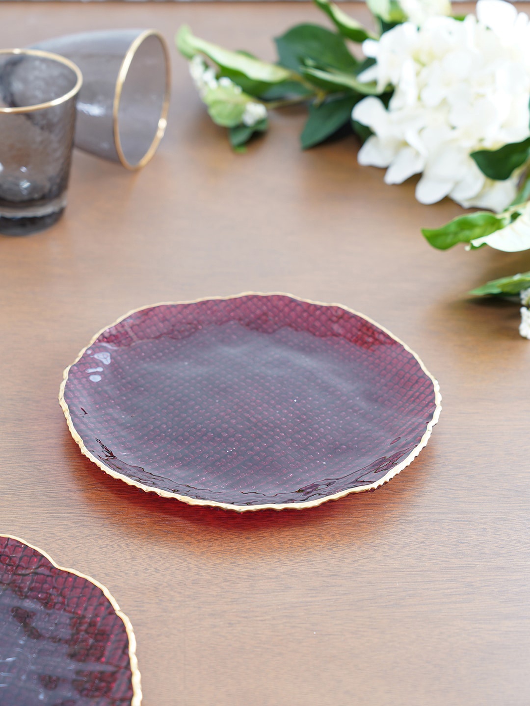 

Pure Home and Living Red Glass Glossy Plate