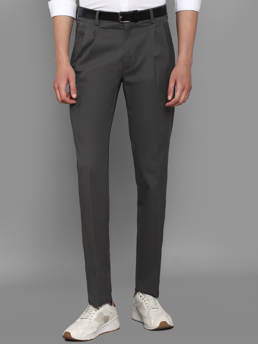 

Allen Solly Men Pleated Trouser, Grey