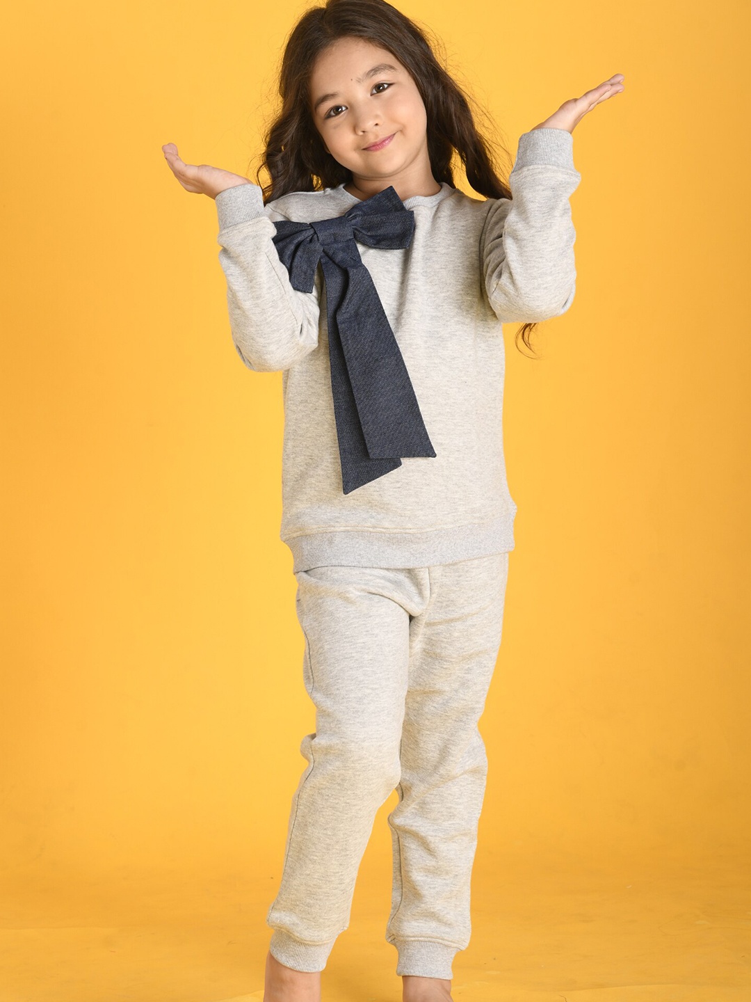 

Anthrilo Girls Grey Melange Denim Bow Fleece Plain Sweatshirt & Jogger Set