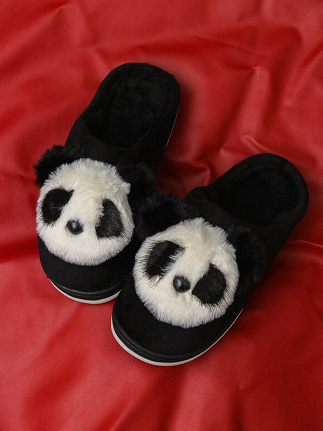 

Brauch Women Black & White Room Slippers