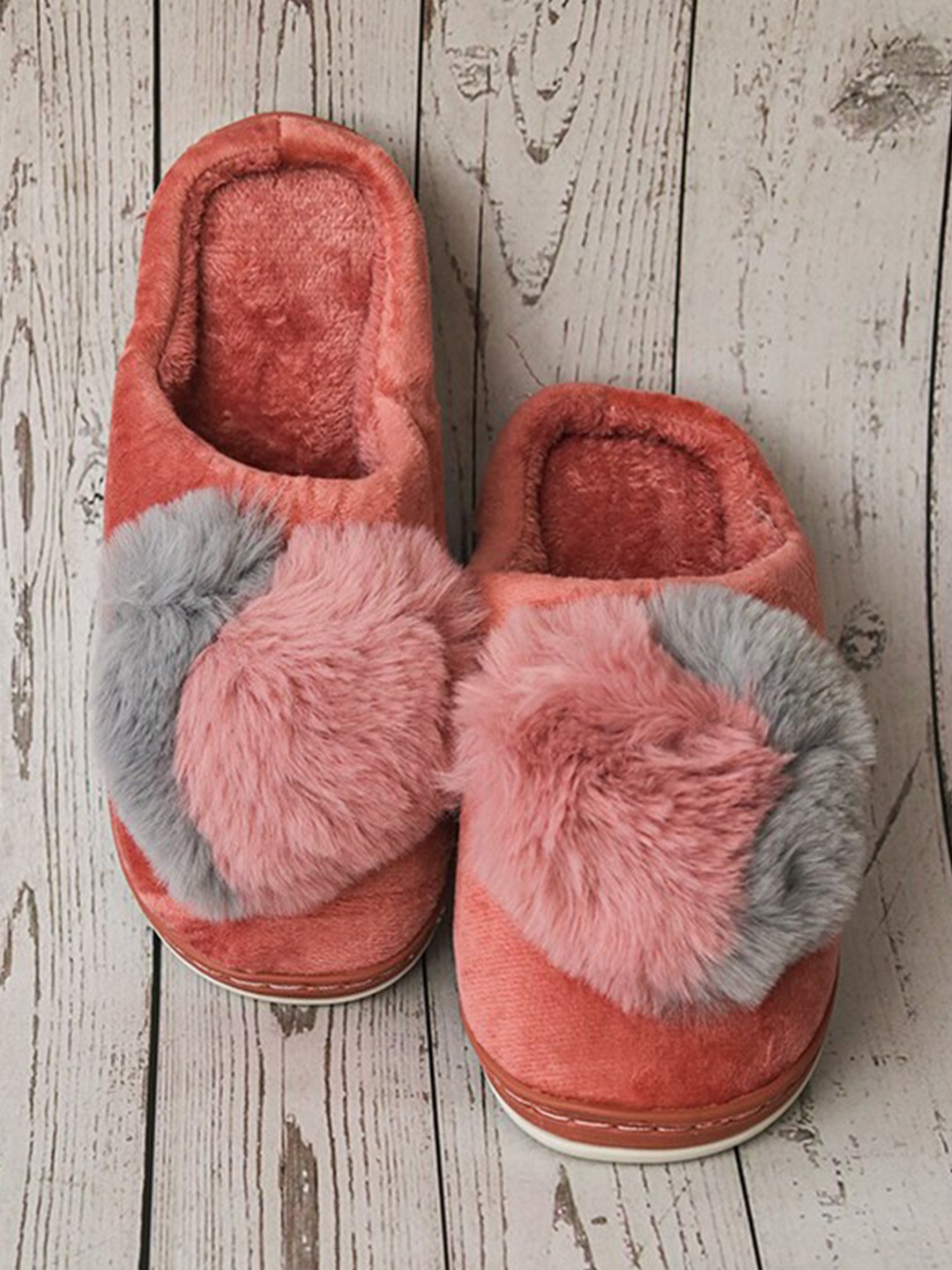 

Brauch Women Pink & Grey Love Heart Winter Room Slippers