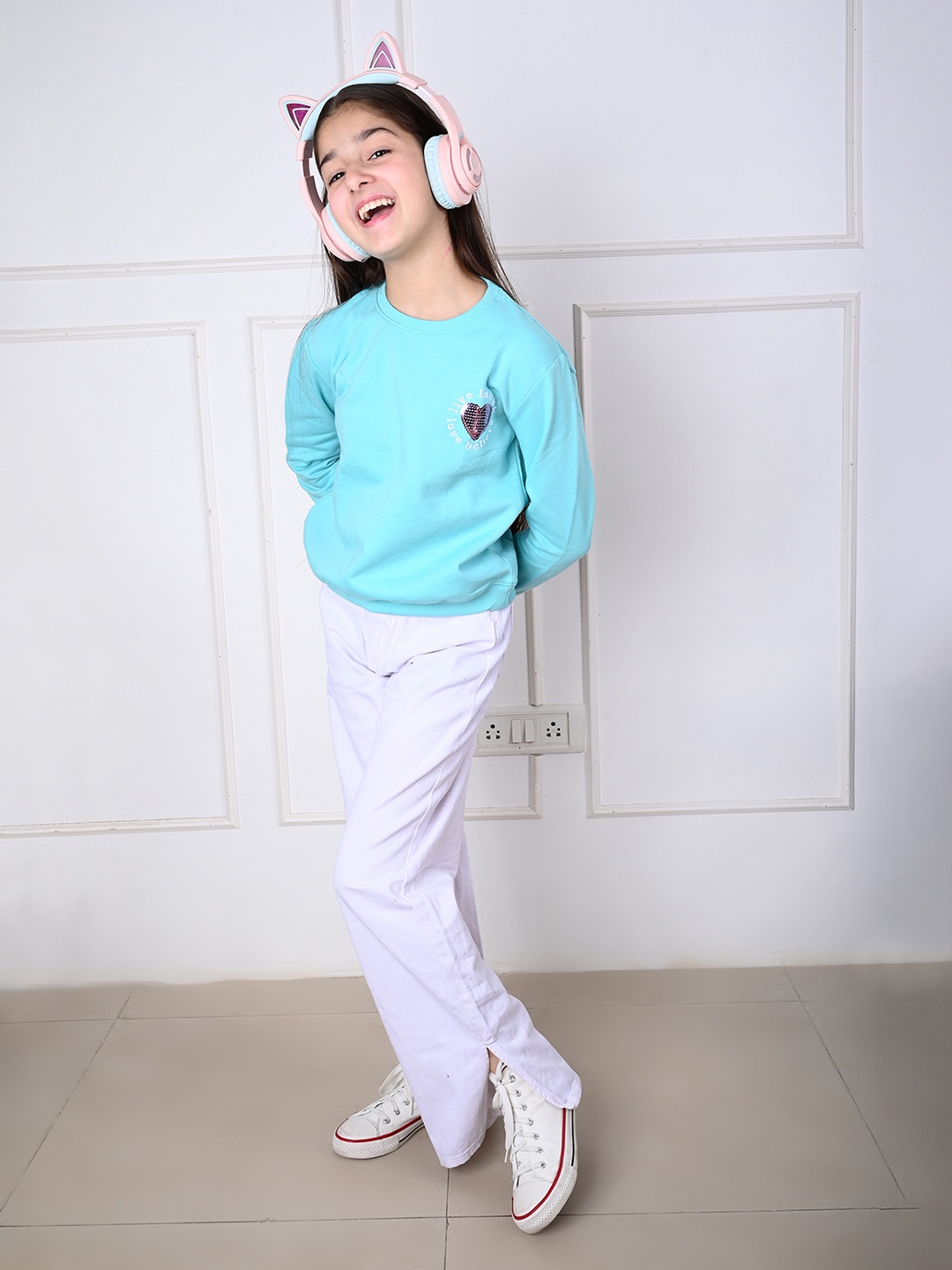 

LilPicks Girls Turquoise Blue Sweatshirt