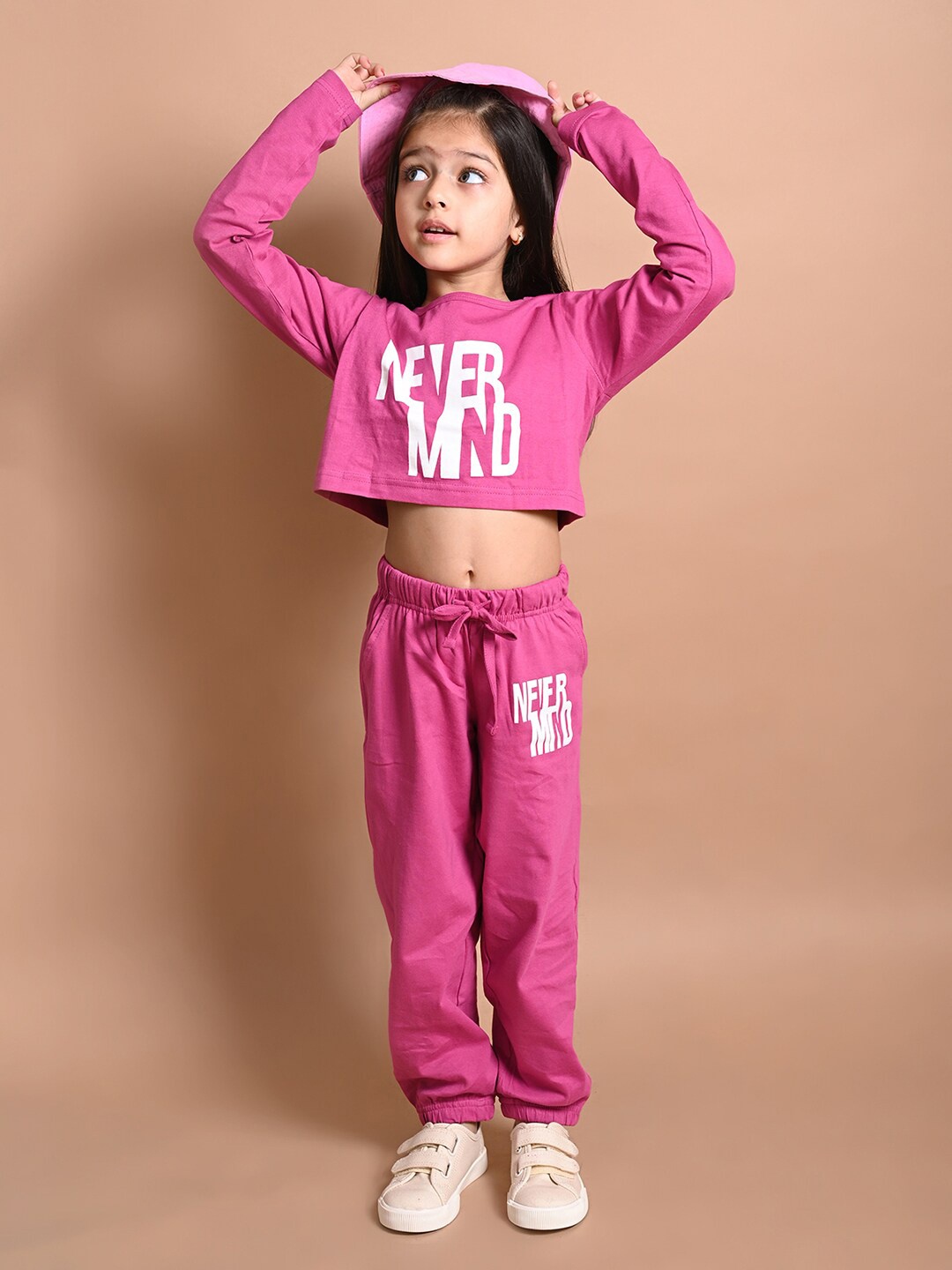 

LilPicks Girls Pink & White Printed Crop Top with Jogger