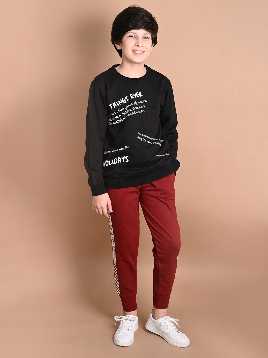 

LilPicks Boys Regular Fit Solid Jogger, Maroon