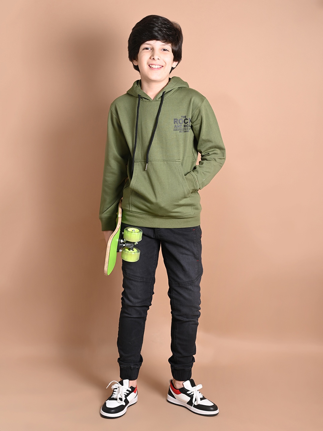 

LilPicks Boys Hooded Sweatshirt, Green