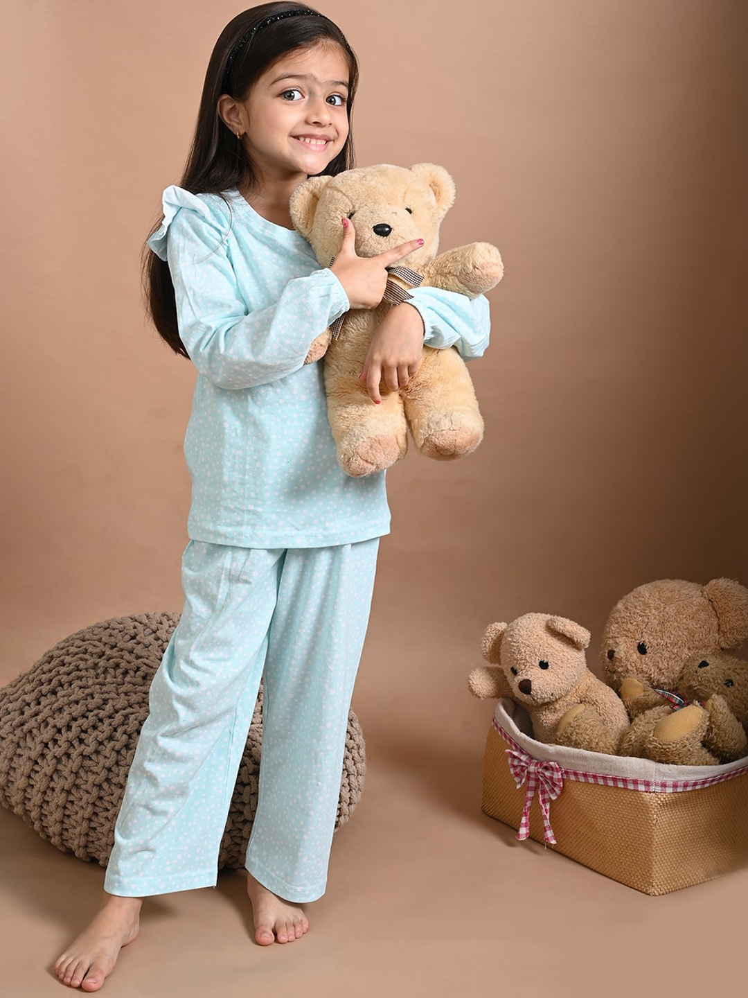 

LilPicks Girls Blue & White Polka Dot Printed Night suit
