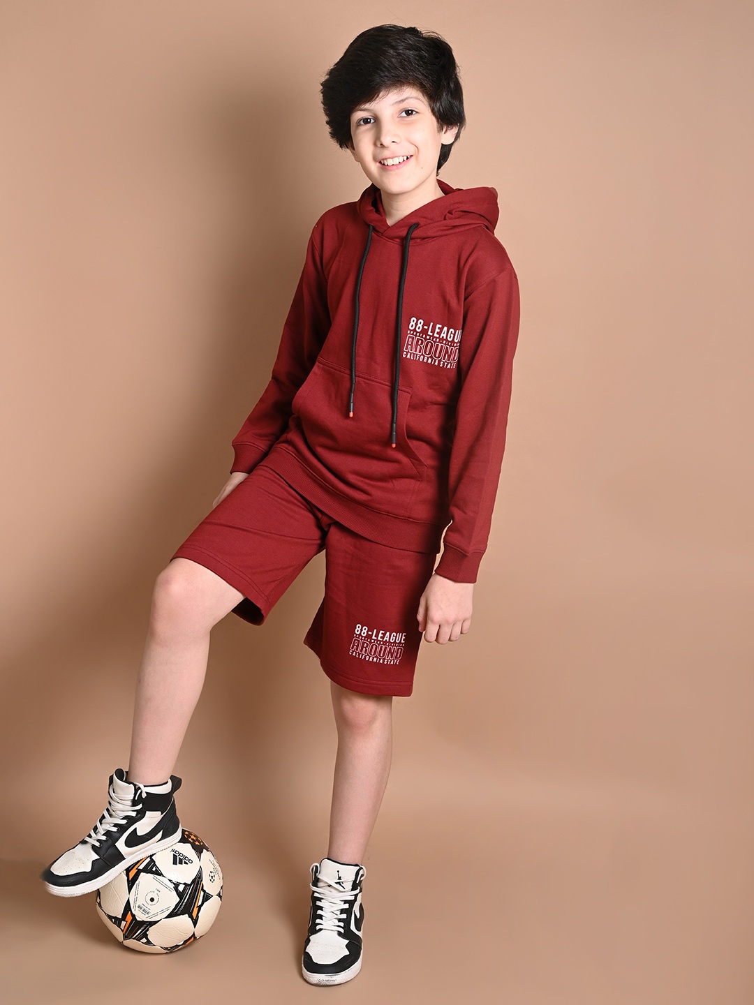 

LilPicks Boys Maroon & White T-shirt with Short