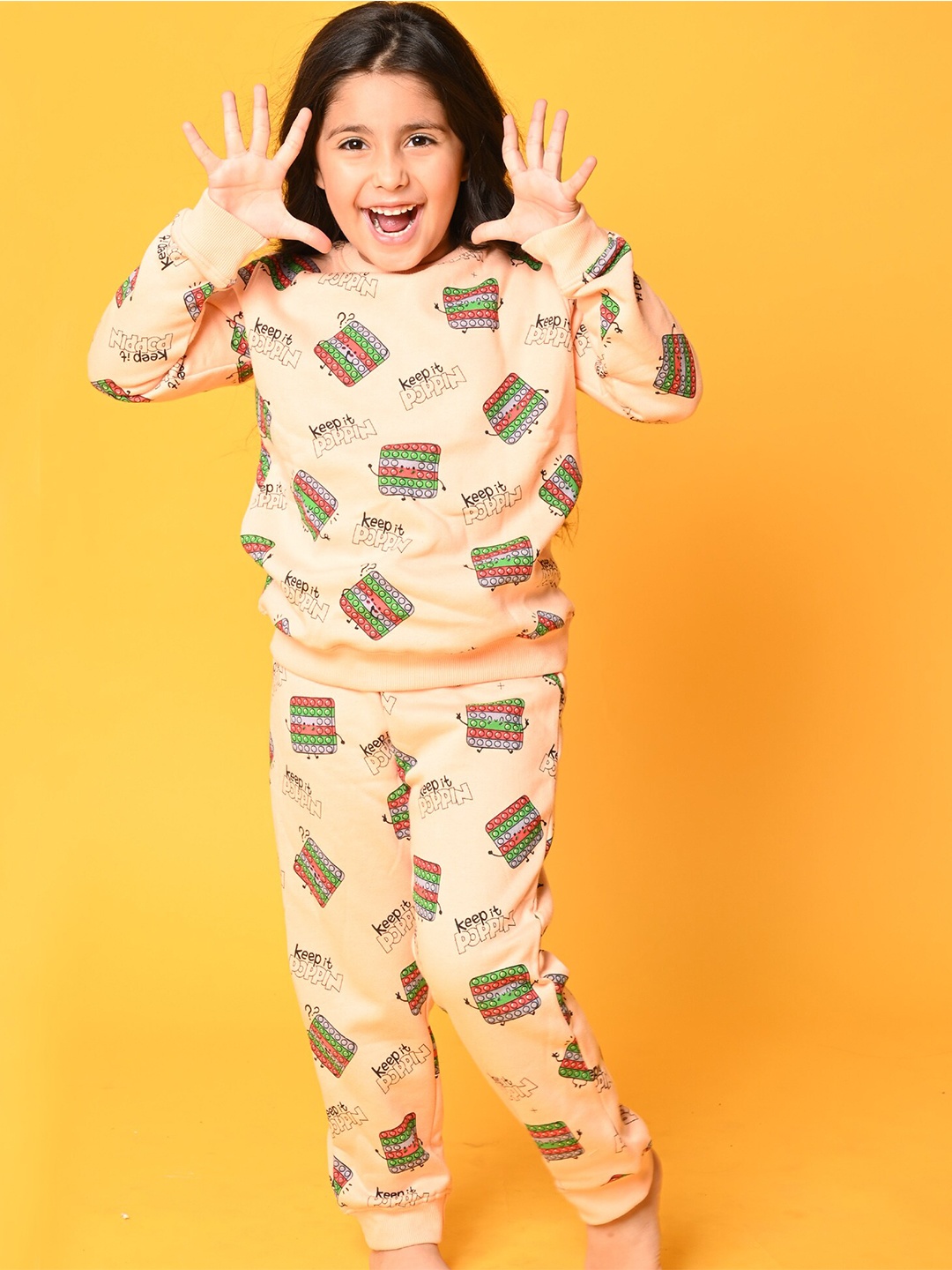 

Anthrilo Girls Peach & Green Pop It Print Fleece Sweatshirt & Joggers Set