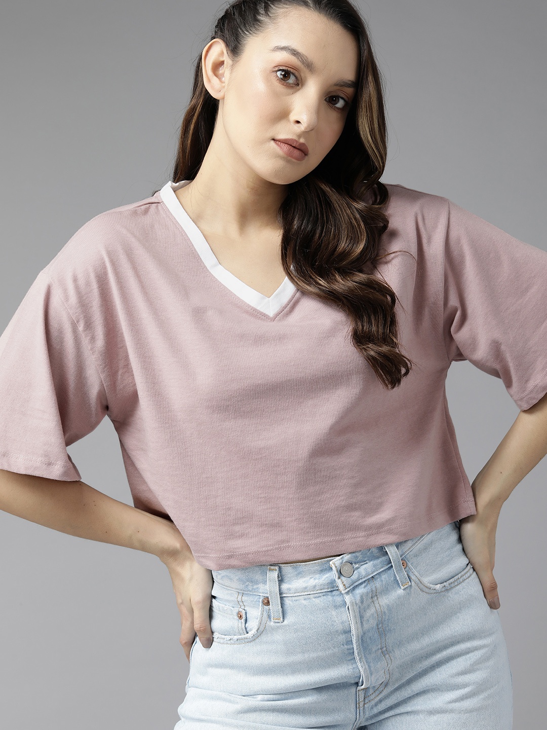 

The Roadster Lifestyle Co. V-Neck Boxy Fit T-shirt, Rose