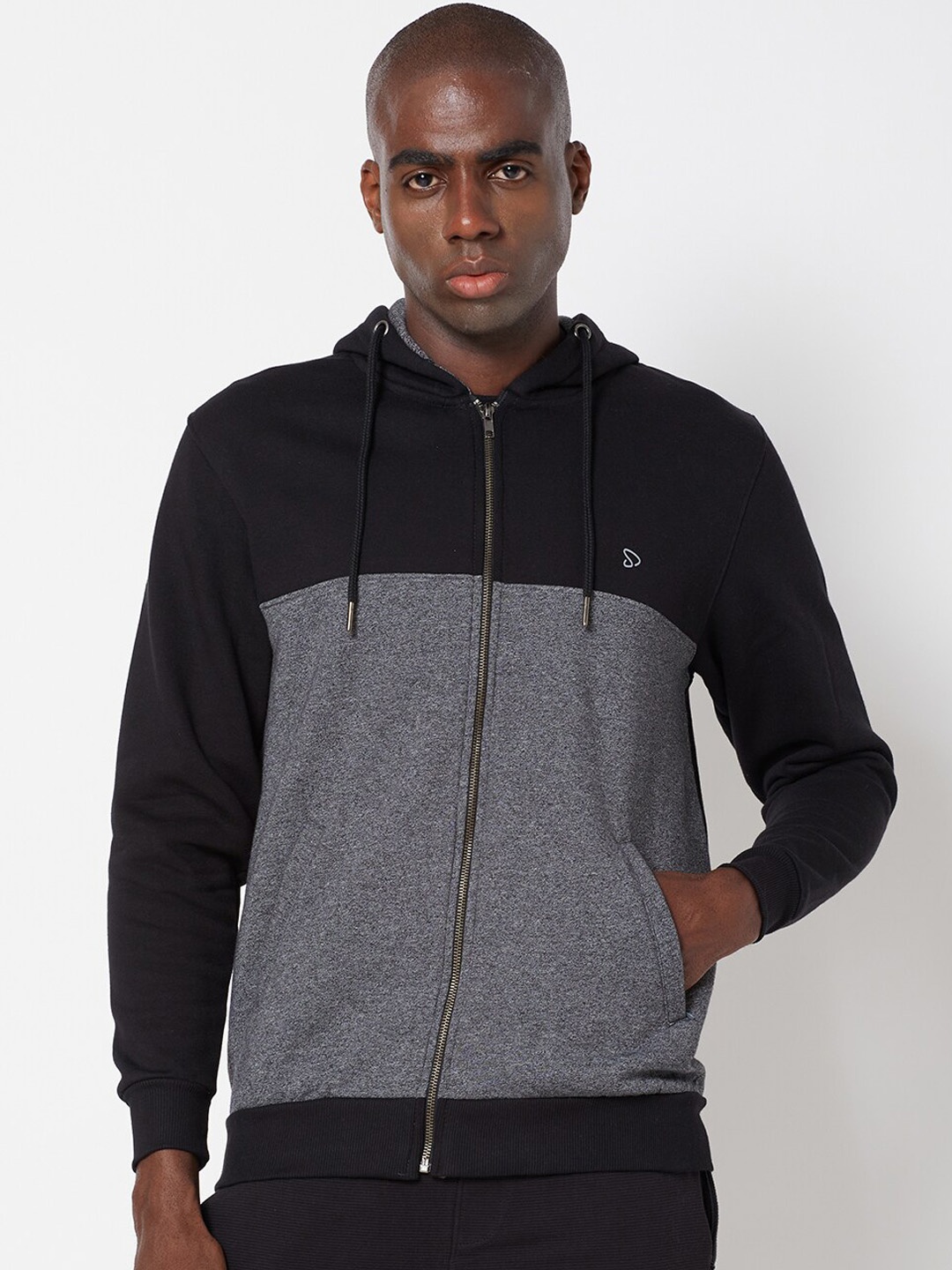 

SPORTO Men Colourblocked Hooded Sweatshirt, Black
