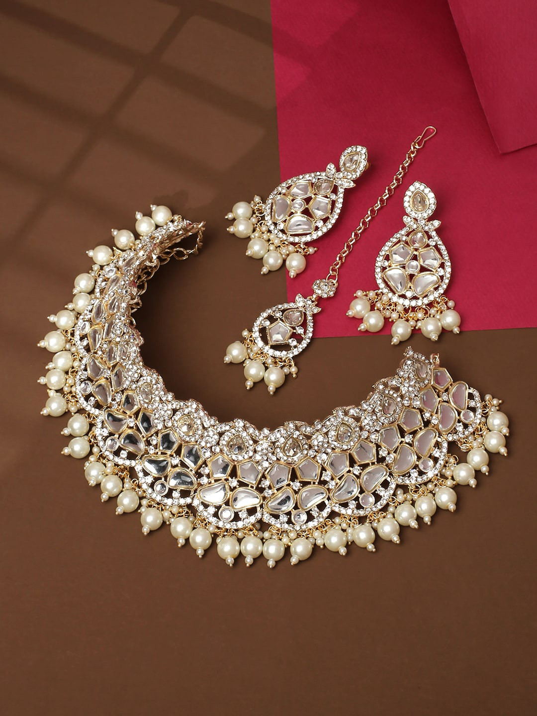 

VATSALYA creation Gold-Plated Stone-Studded & Beaded Jewellery Set