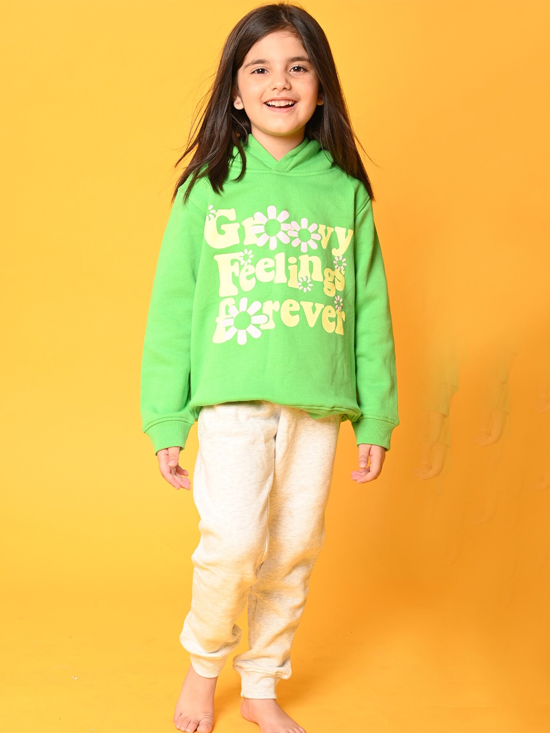 

Anthrilo Girls Green & Grey Printed Hooded Sweatshirt With Joggers