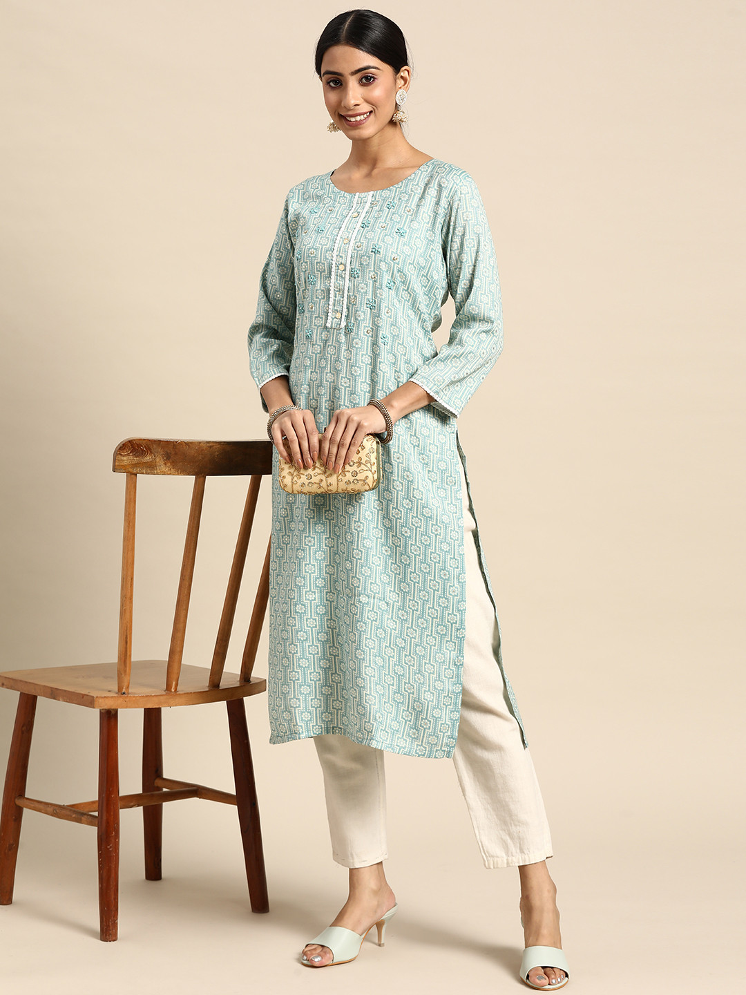 

Sangria Women Floral Printed Embroidery Work Kurta, Blue