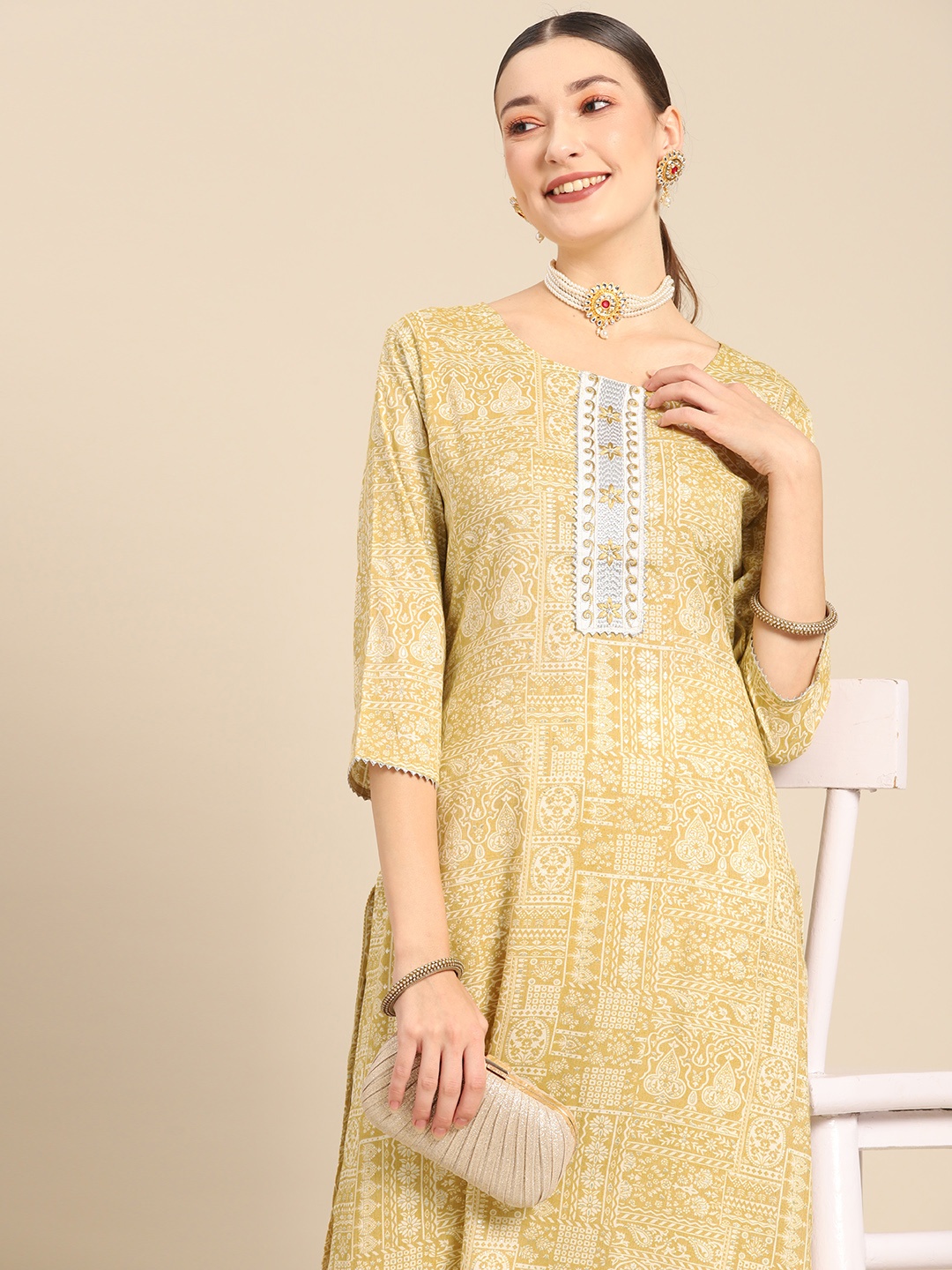 

Sangria Women White & Brown Ethnic Motifs Printed Gotta Patti Kurta