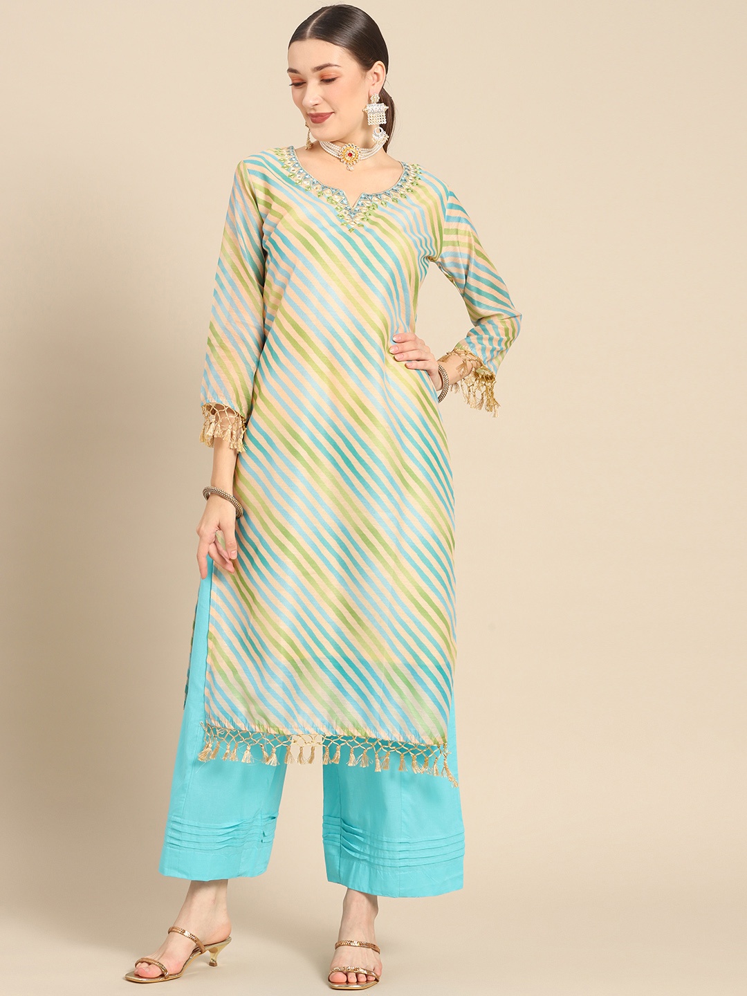 

Sangria Women Off White & Blue Printed Mirror Work Kurta