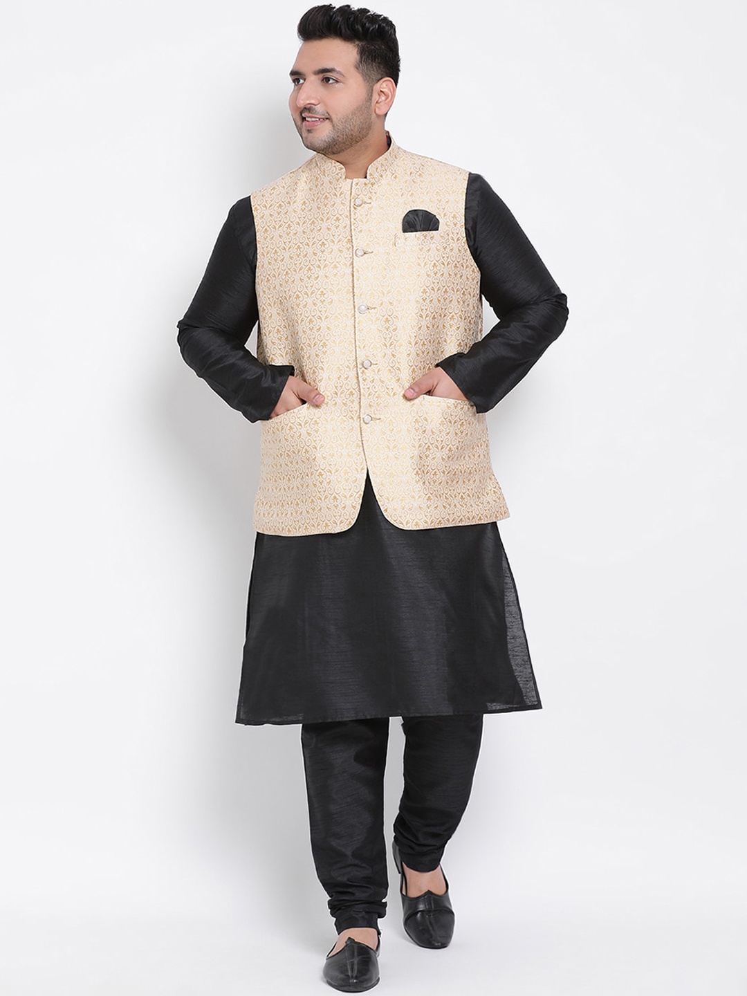 

hangup trend Men Black Raw Silk Kurta with Pyjamas