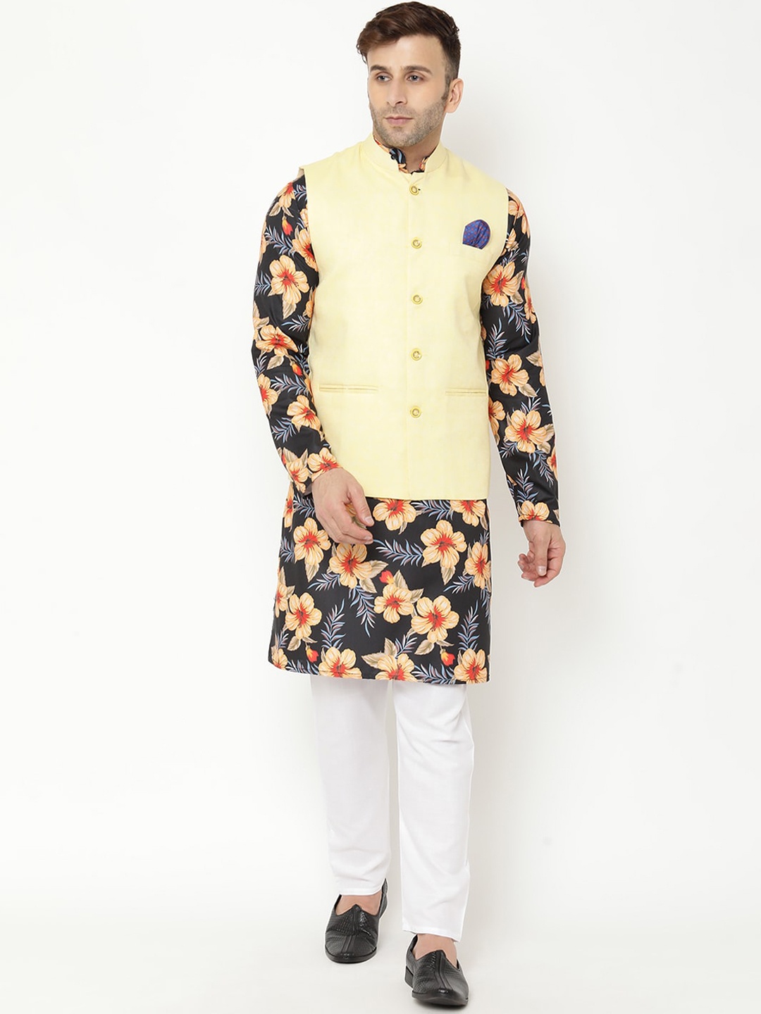 

hangup trend Men Floral Printed Kurta & Pyjamas With Nehru Jacket, Black