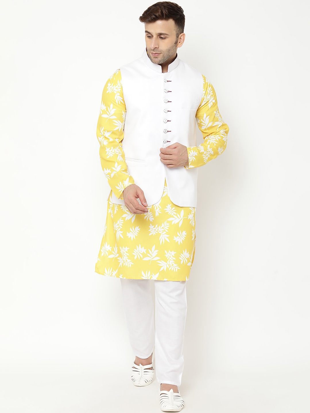 

hangup trend Men Yellow Floral Printed Cotton Blend Straight Kurta with Pyjamas & Jacket