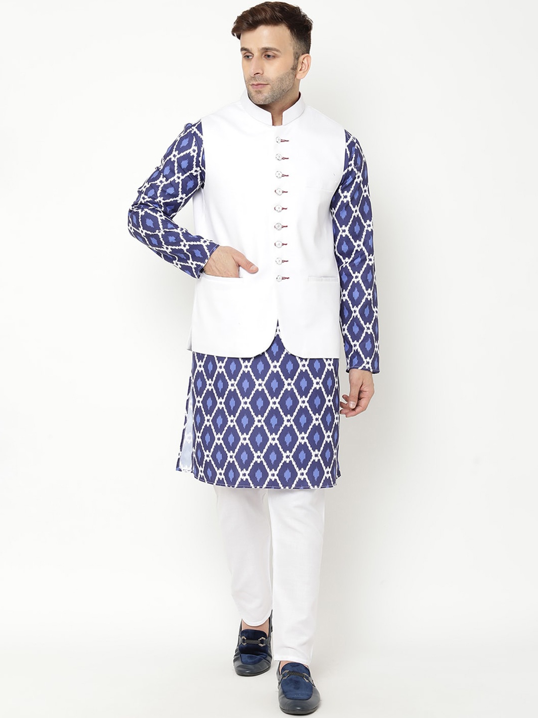 

hangup trend Men Ethnic Motifs Printed Kurta with Pyjamas & Nehru Jacket, Navy blue