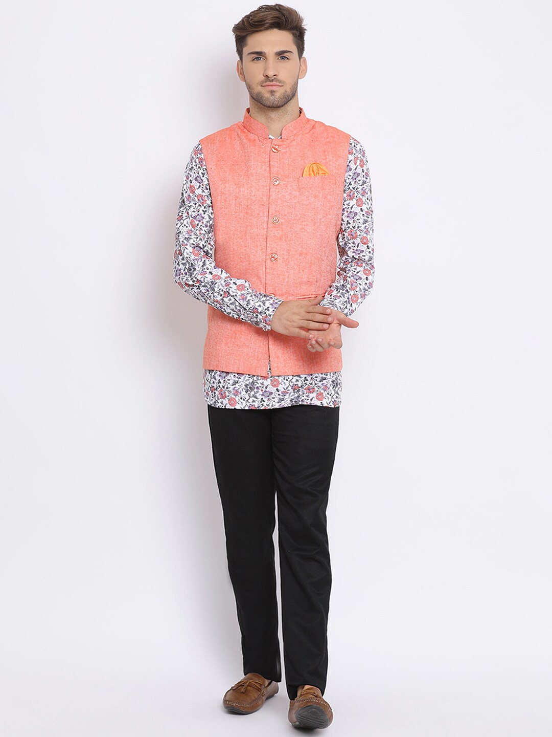 

hangup trend Men Floral Printed Kurta with Trousers & Nehru Jacket, Peach