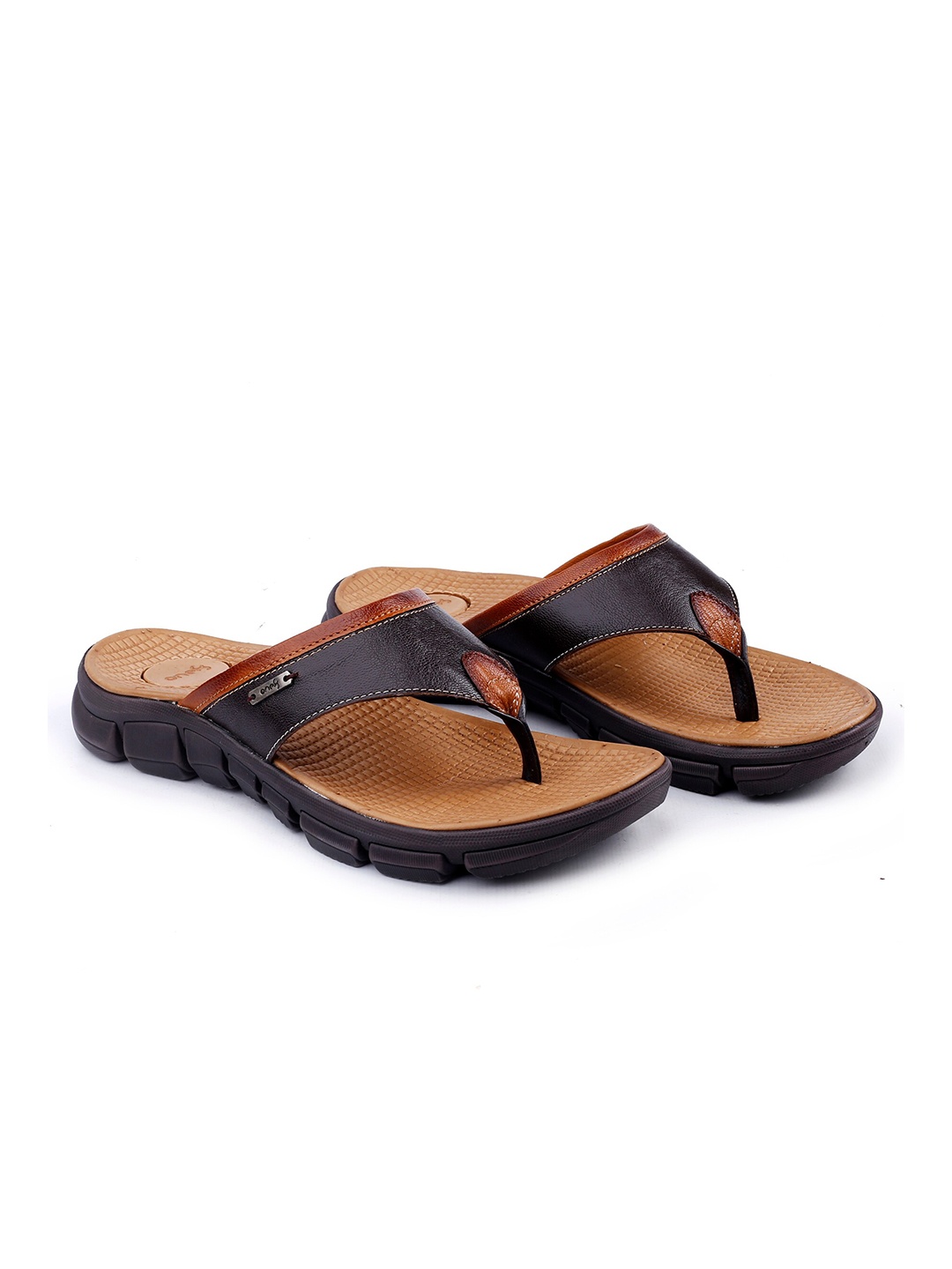 

One8 Select By Virat Kohli Men Leather Slippers, Brown