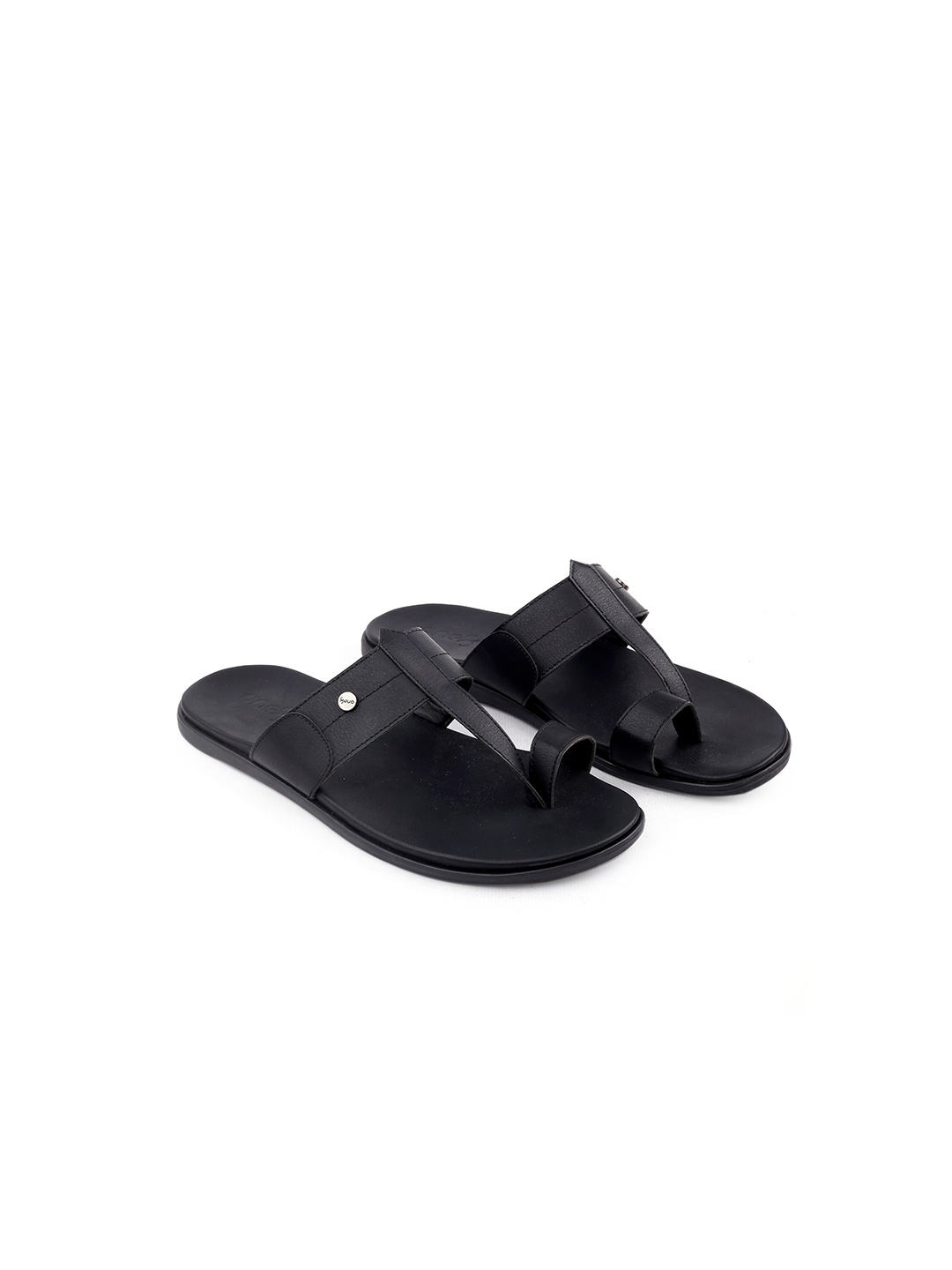 

One8 Select By Virat Kohli Men Comfort Slippers, Black