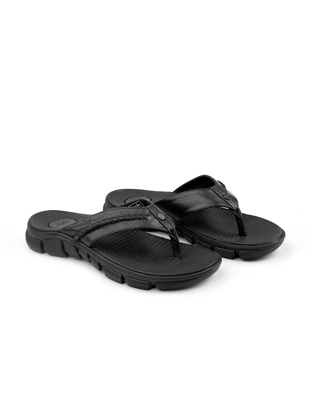 

One8 Select By Virat Kohli Men Leather Slippers, Black