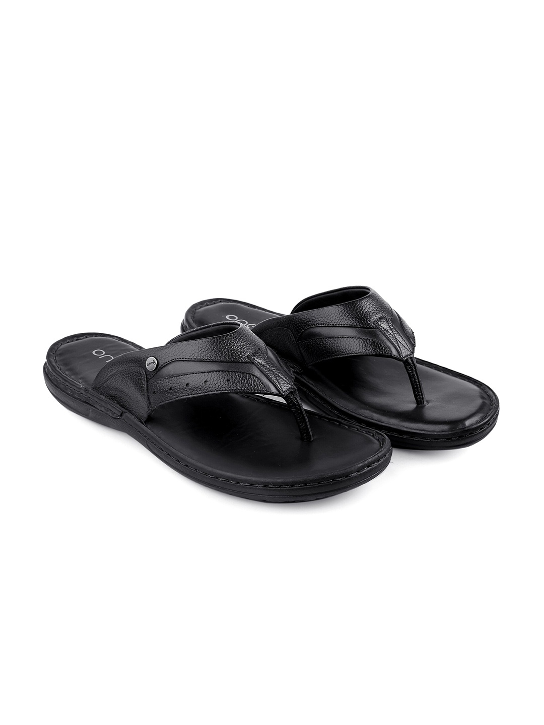 

One8 Select By Virat Kohli Men Leather Slippers, Black